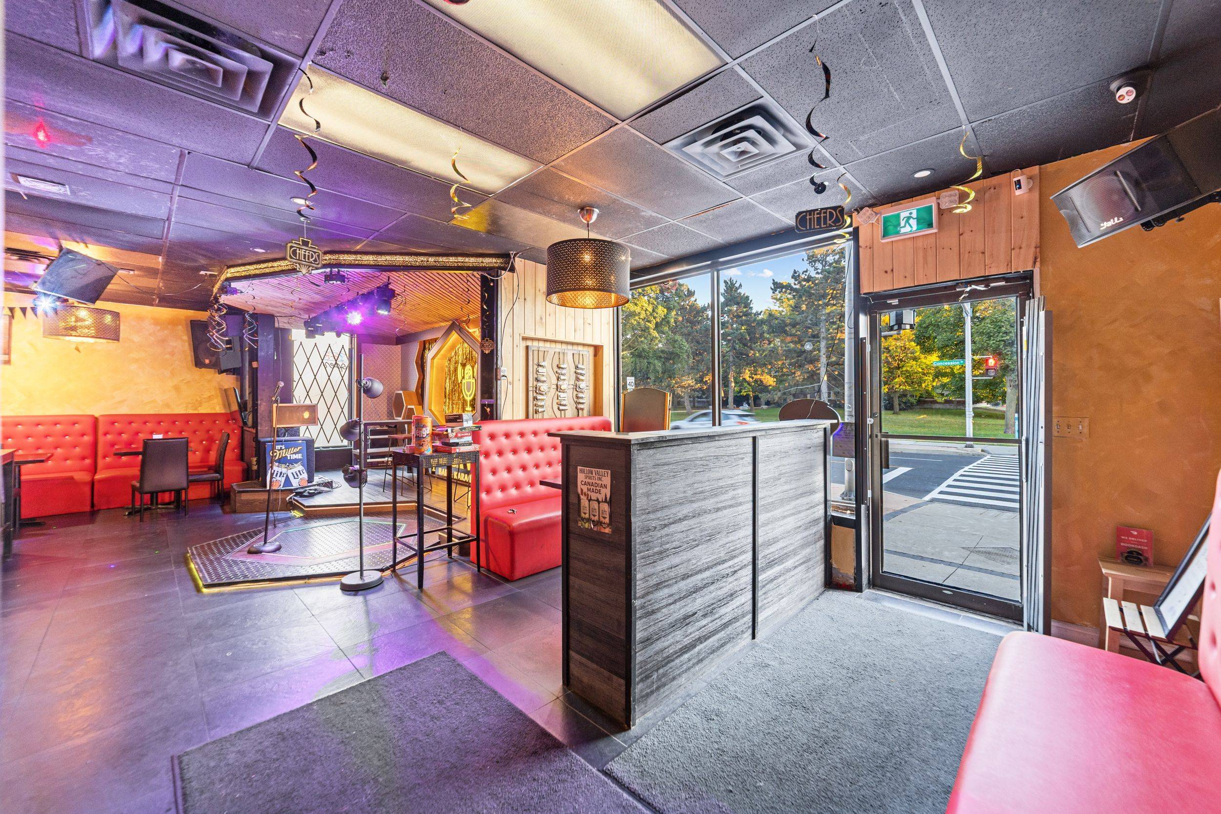 Hamilton, ON L9A 1C1,445 Concession ST