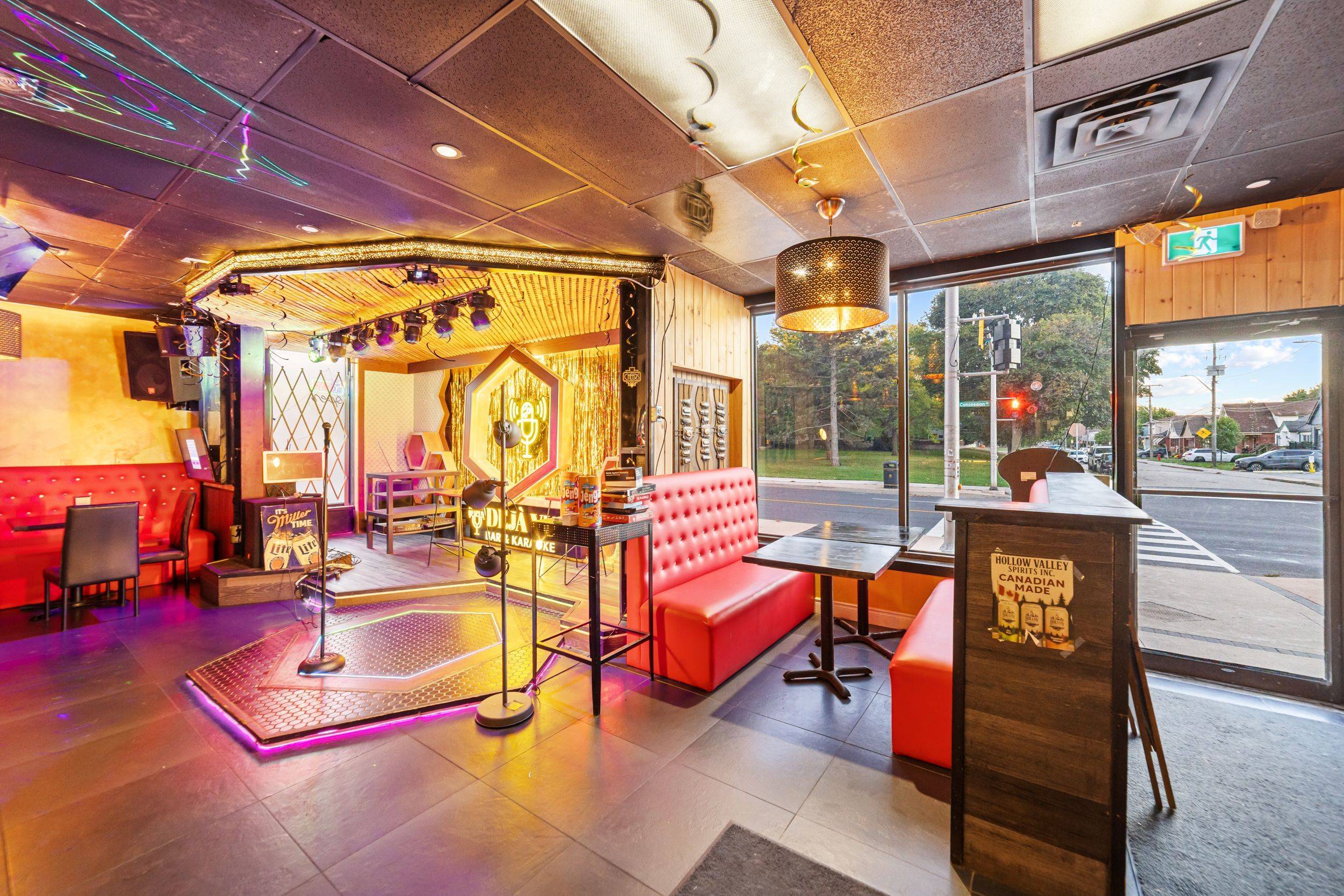 Hamilton, ON L9A 1C1,445 Concession ST