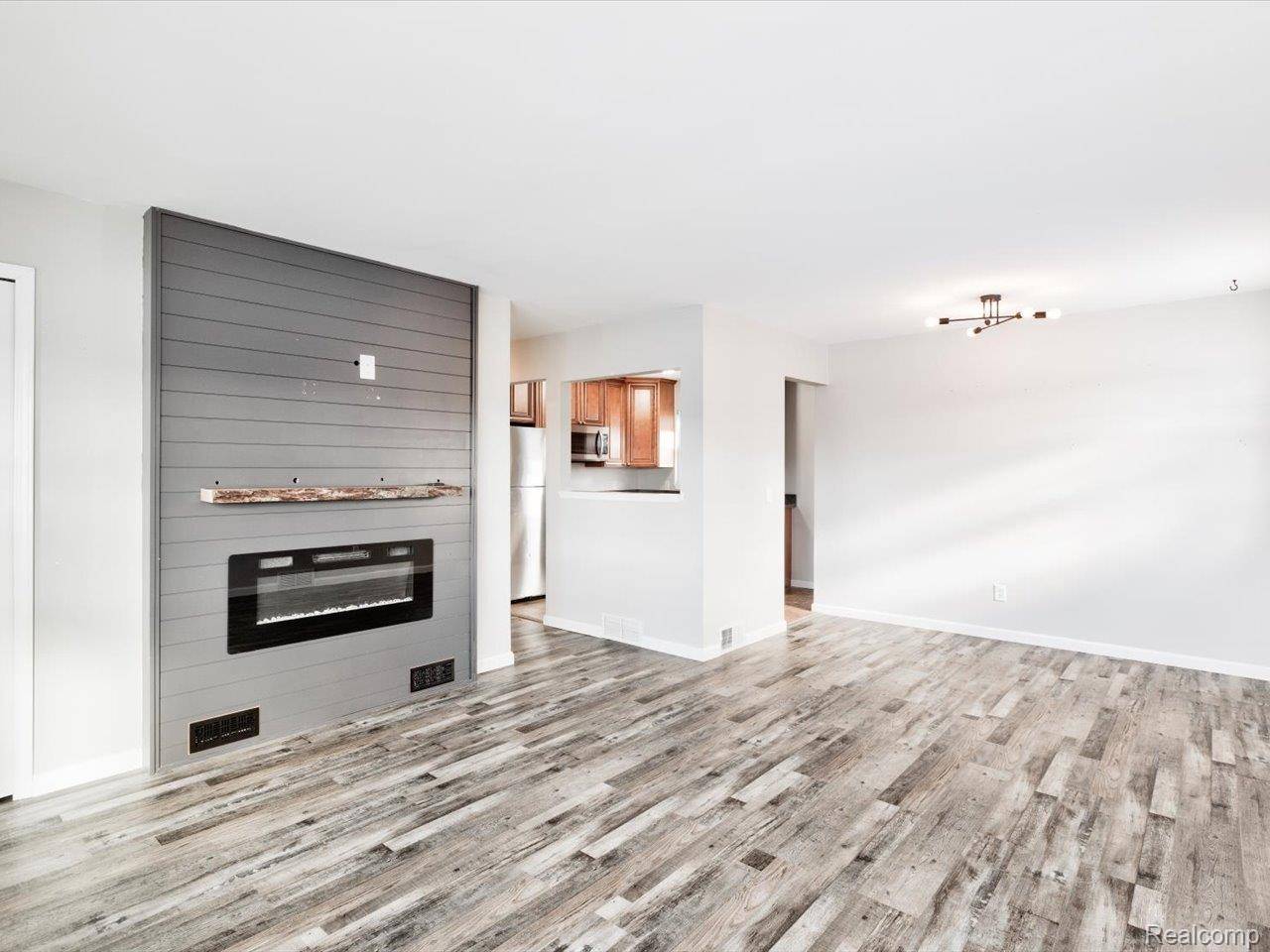 Marysville, MI 48040,917 CAROLINA