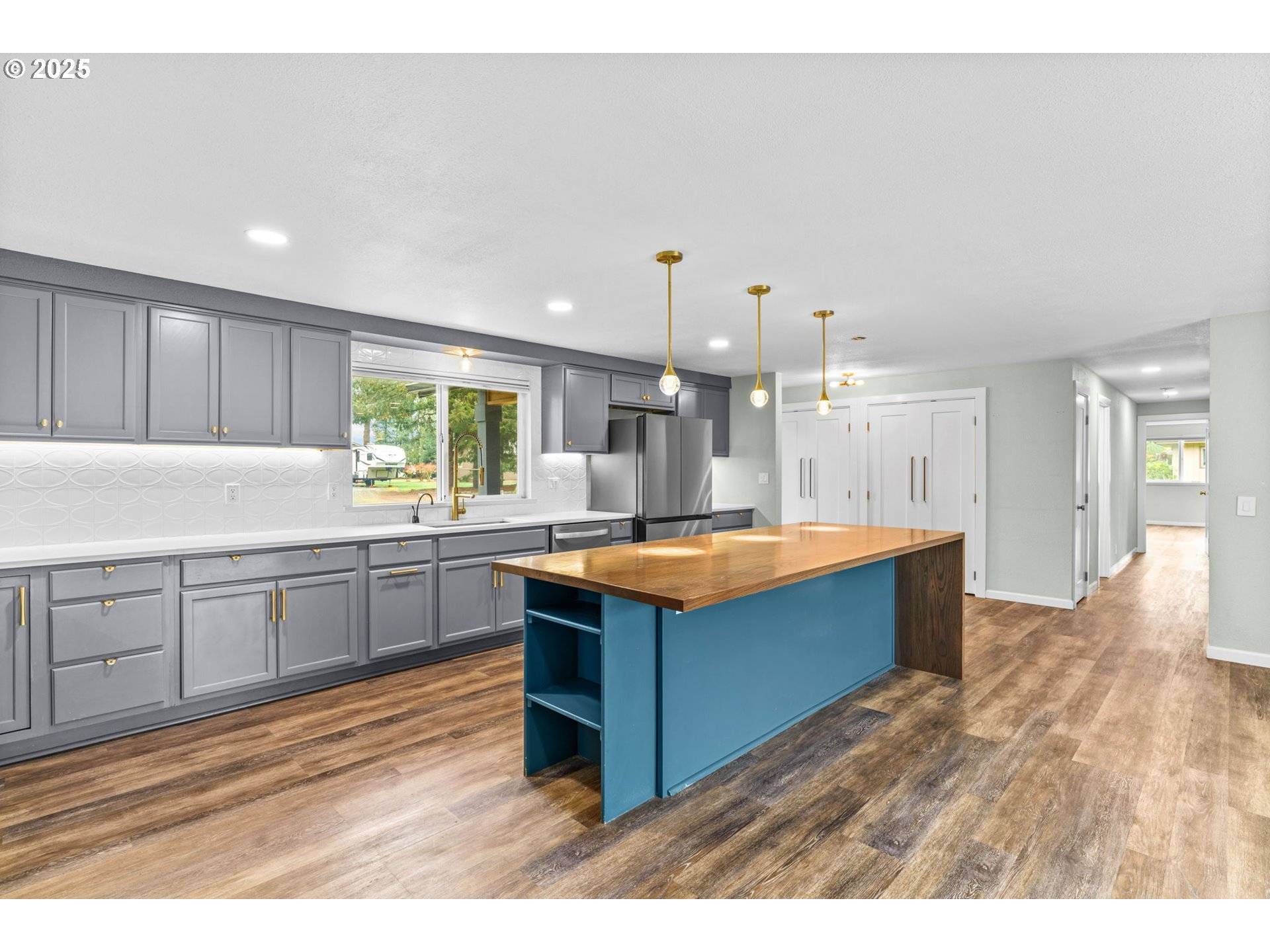 Eugene, OR 97402,27862 GREEN OAKS DR