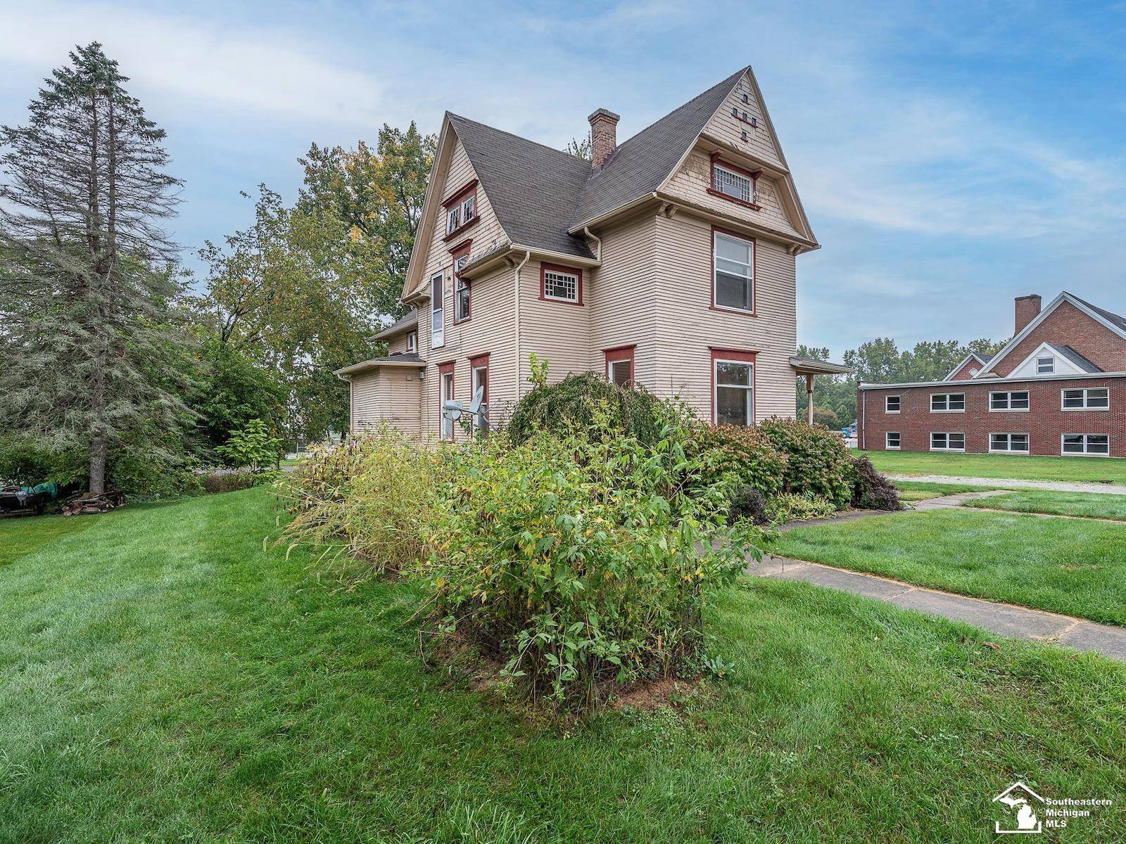 Blissfield, MI 49228,108 Pearl