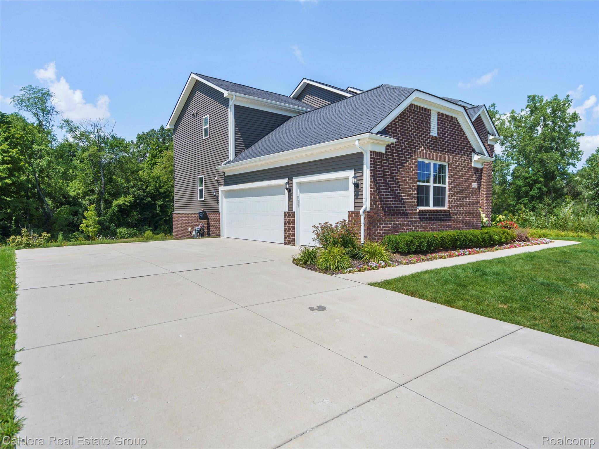 Lake Orion, MI 48359,4132 Walcott DR