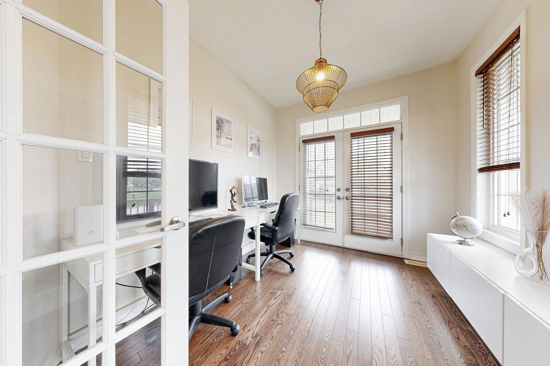 New Tecumseth, ON L0G 1W0,27 Roy RD