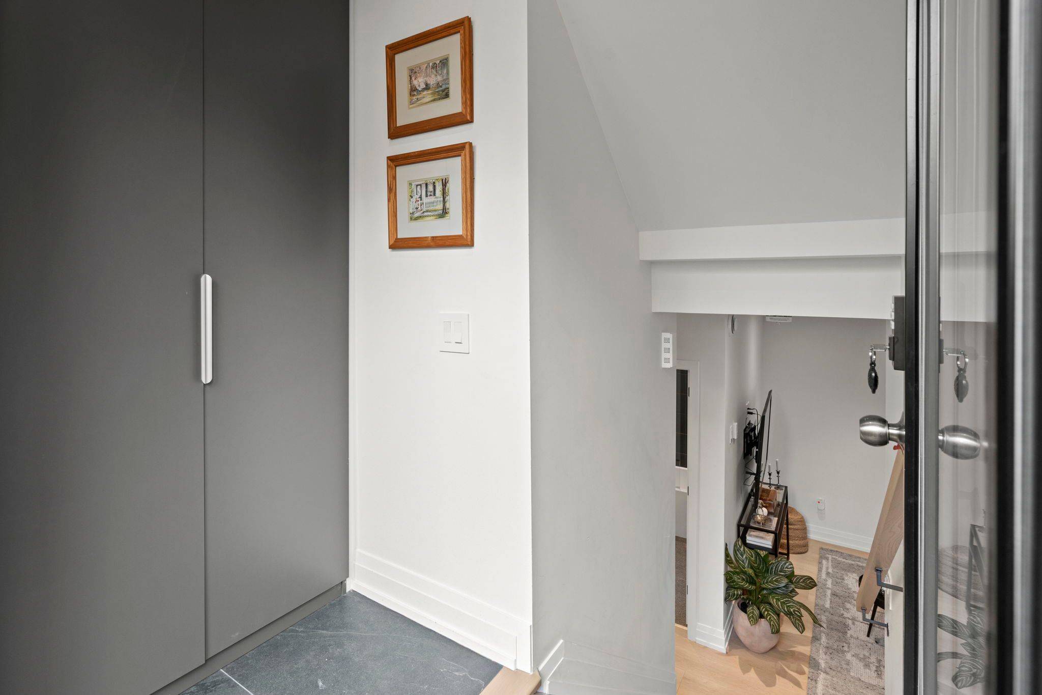 Glebe - Ottawa East And Area, ON K1S 1J3,130 Glenora ST #2B