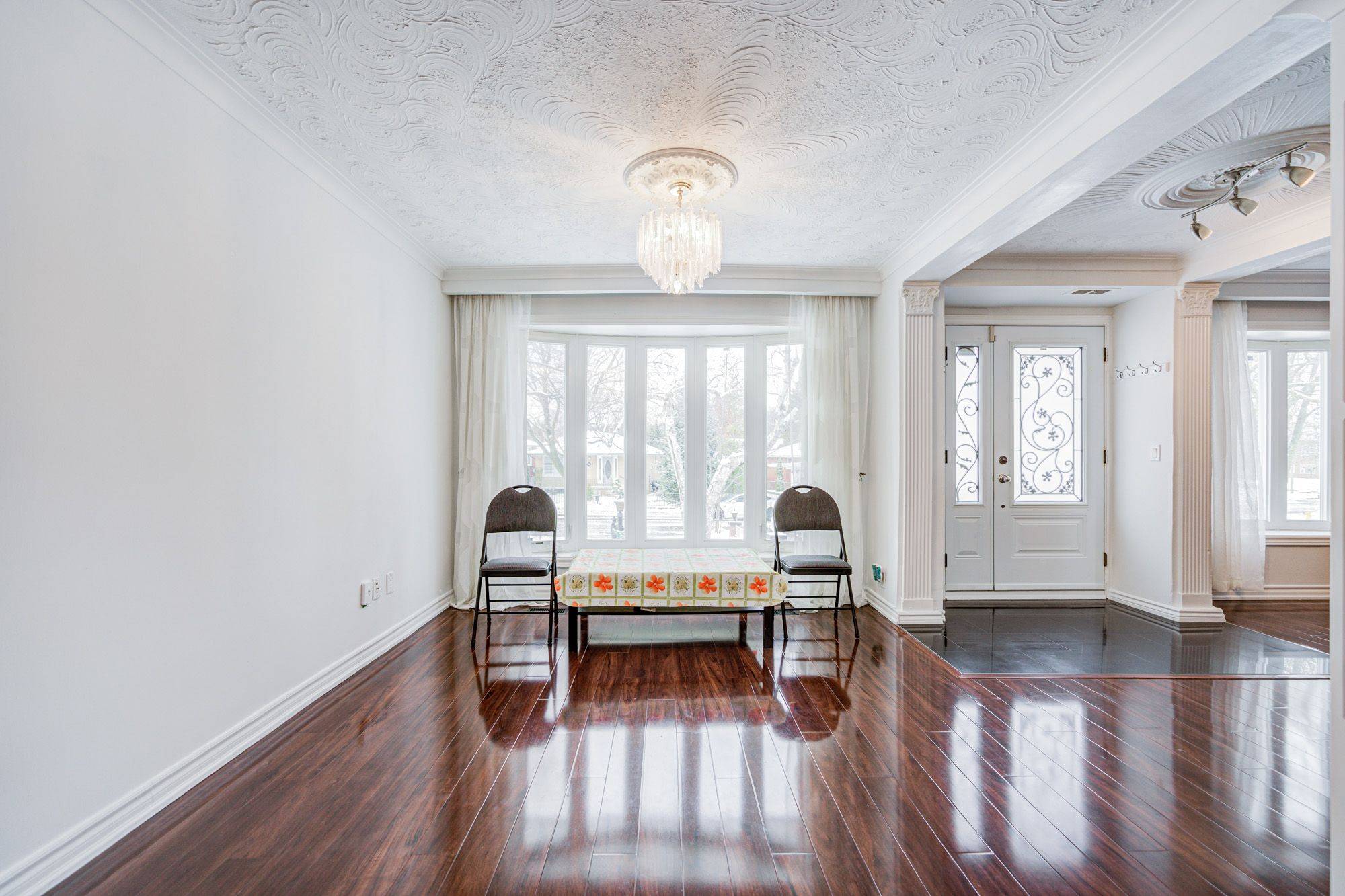 Toronto E08, ON M1K 3Y8,31 Tremely CRES