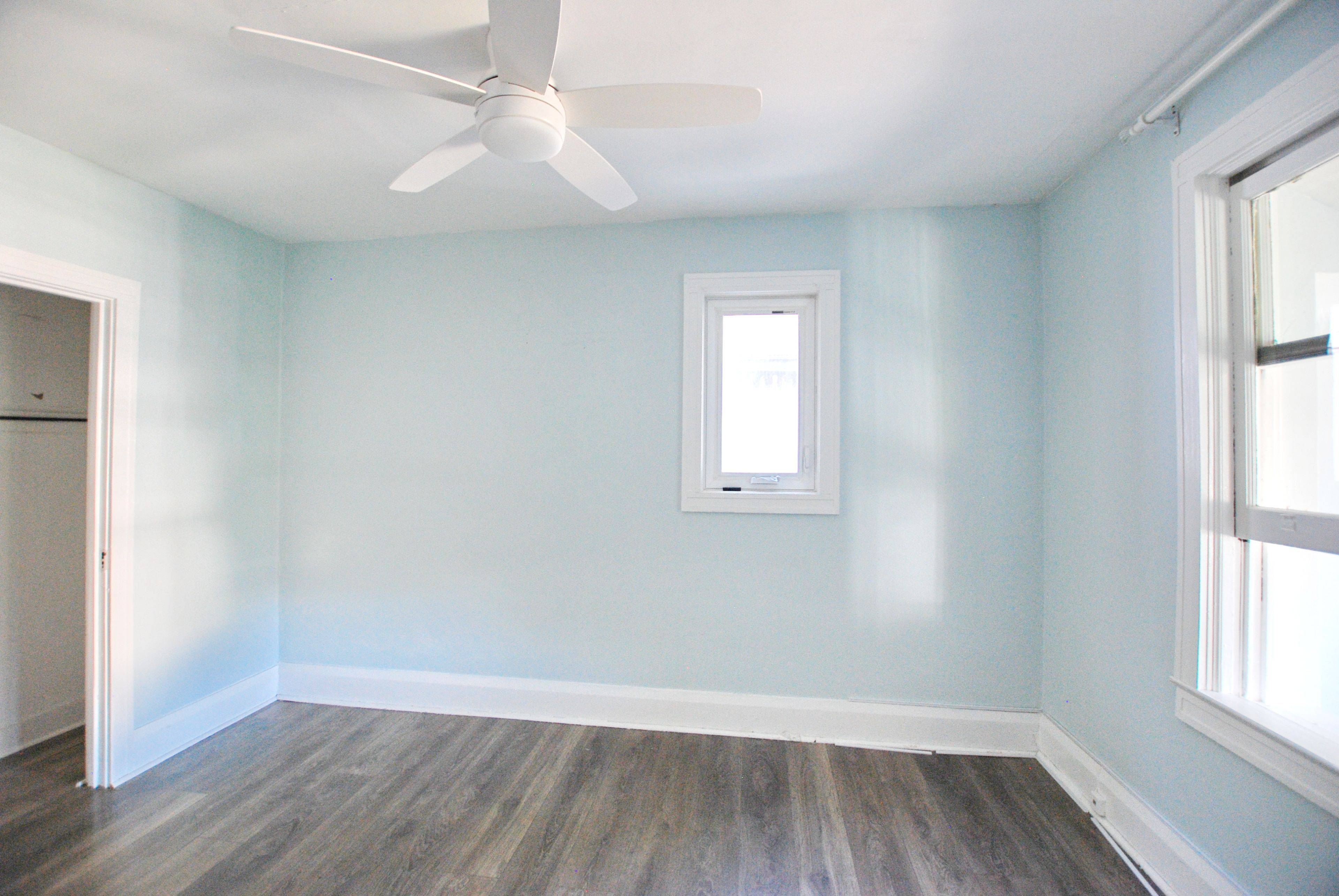 Toronto E02, ON M4E 3G1,50 Fernwood Park AVE