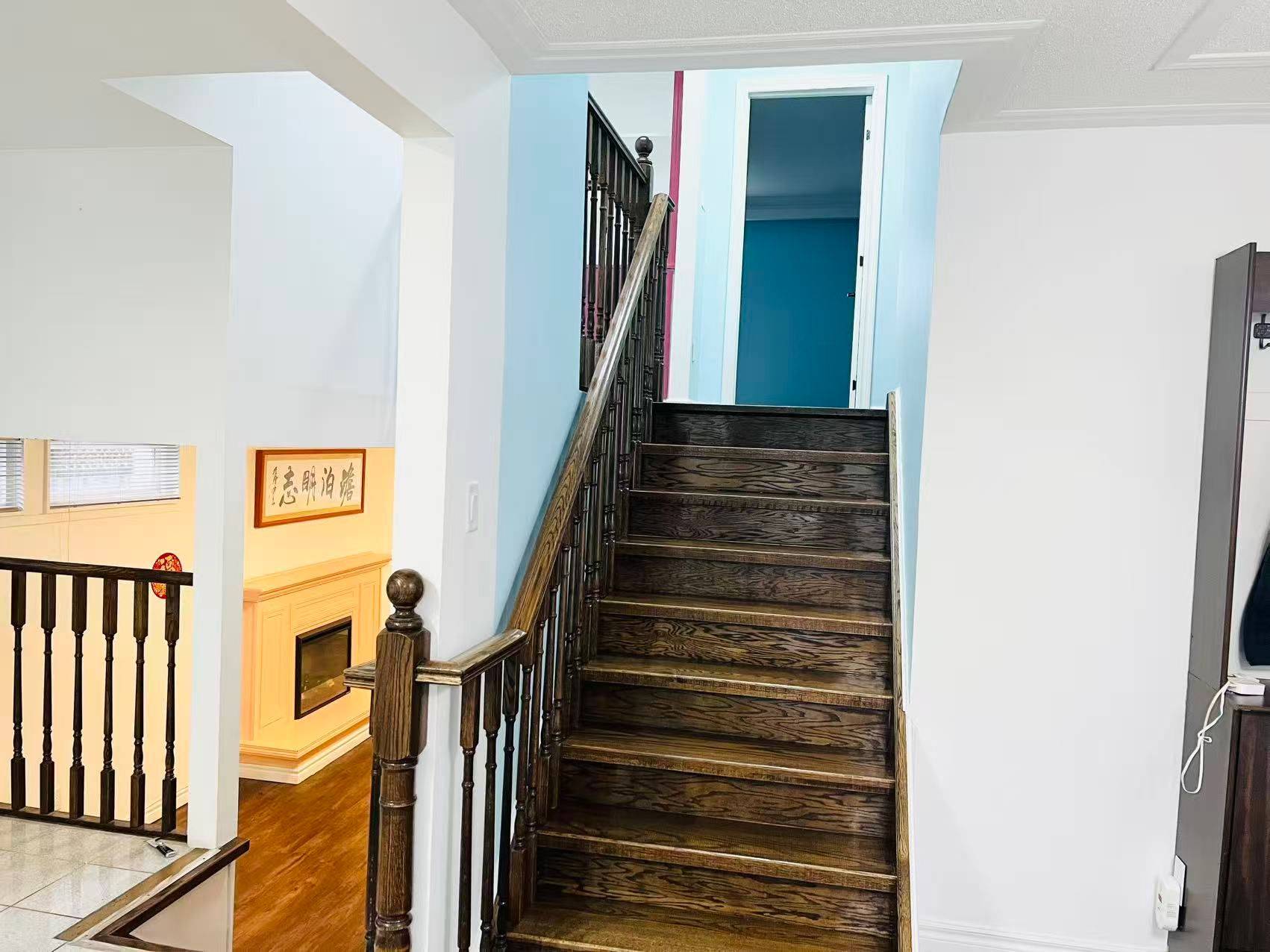 Mississauga, ON L5C 1N9,642 Eaglemount CRES