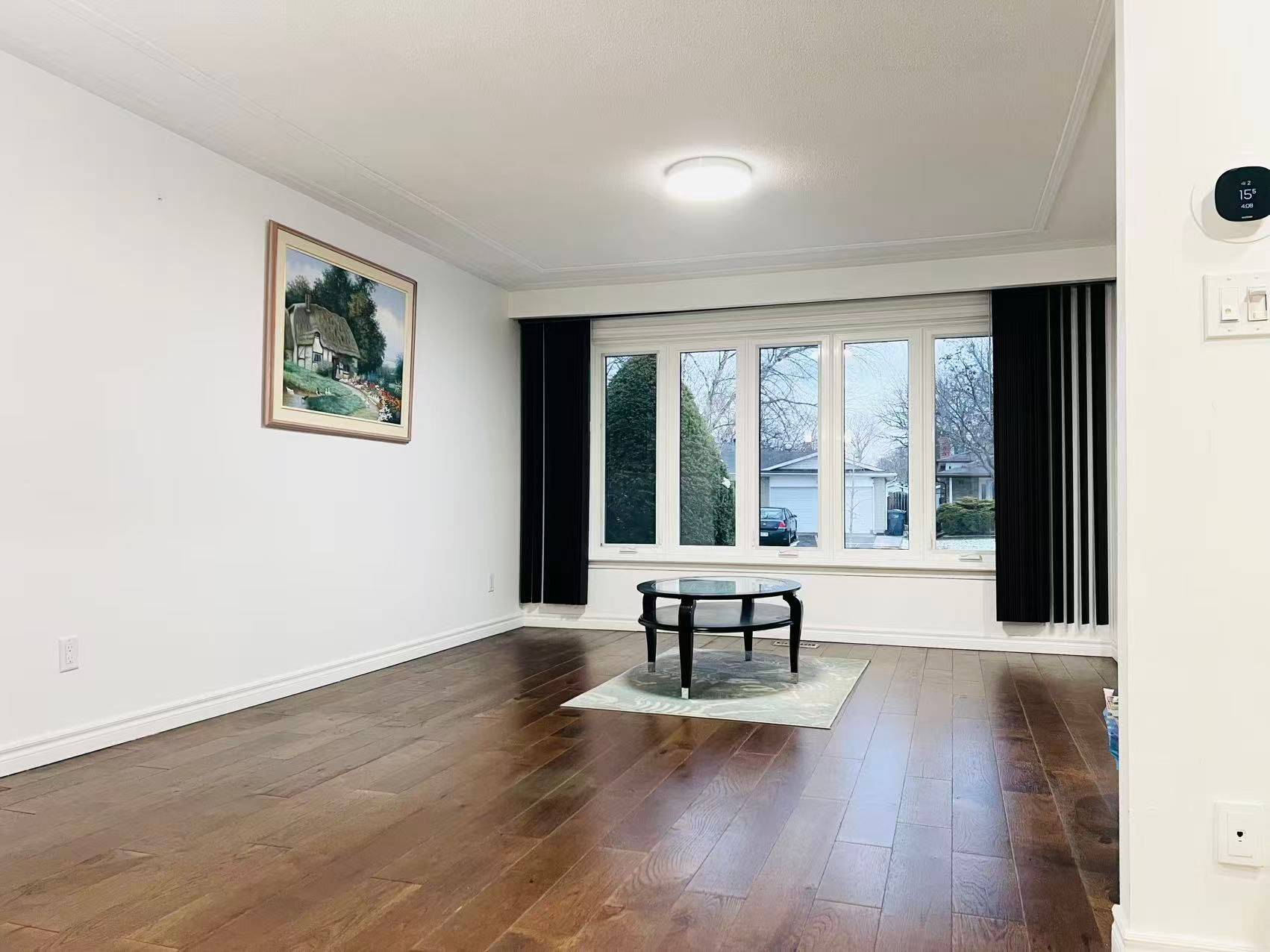 Mississauga, ON L5C 1N9,642 Eaglemount CRES