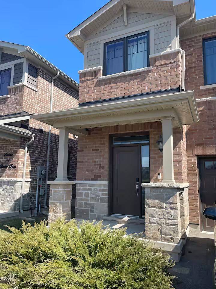 Hamilton, ON L8K 0A4,53 Pelican LN