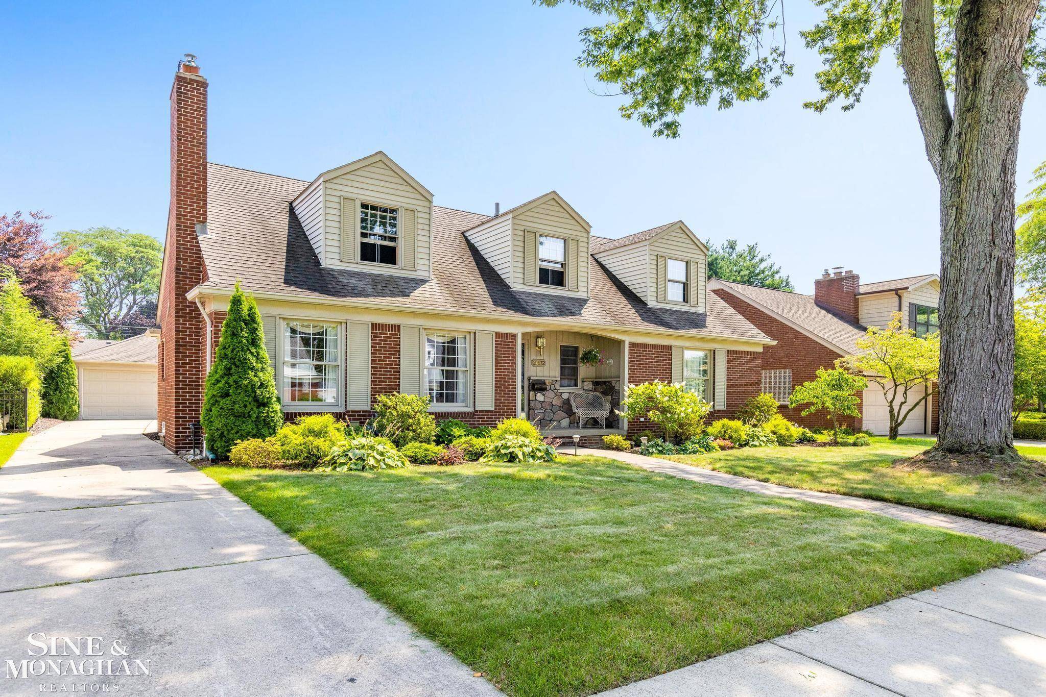 Grosse Pointe Woods, MI 48236,20072 E Ballantyne