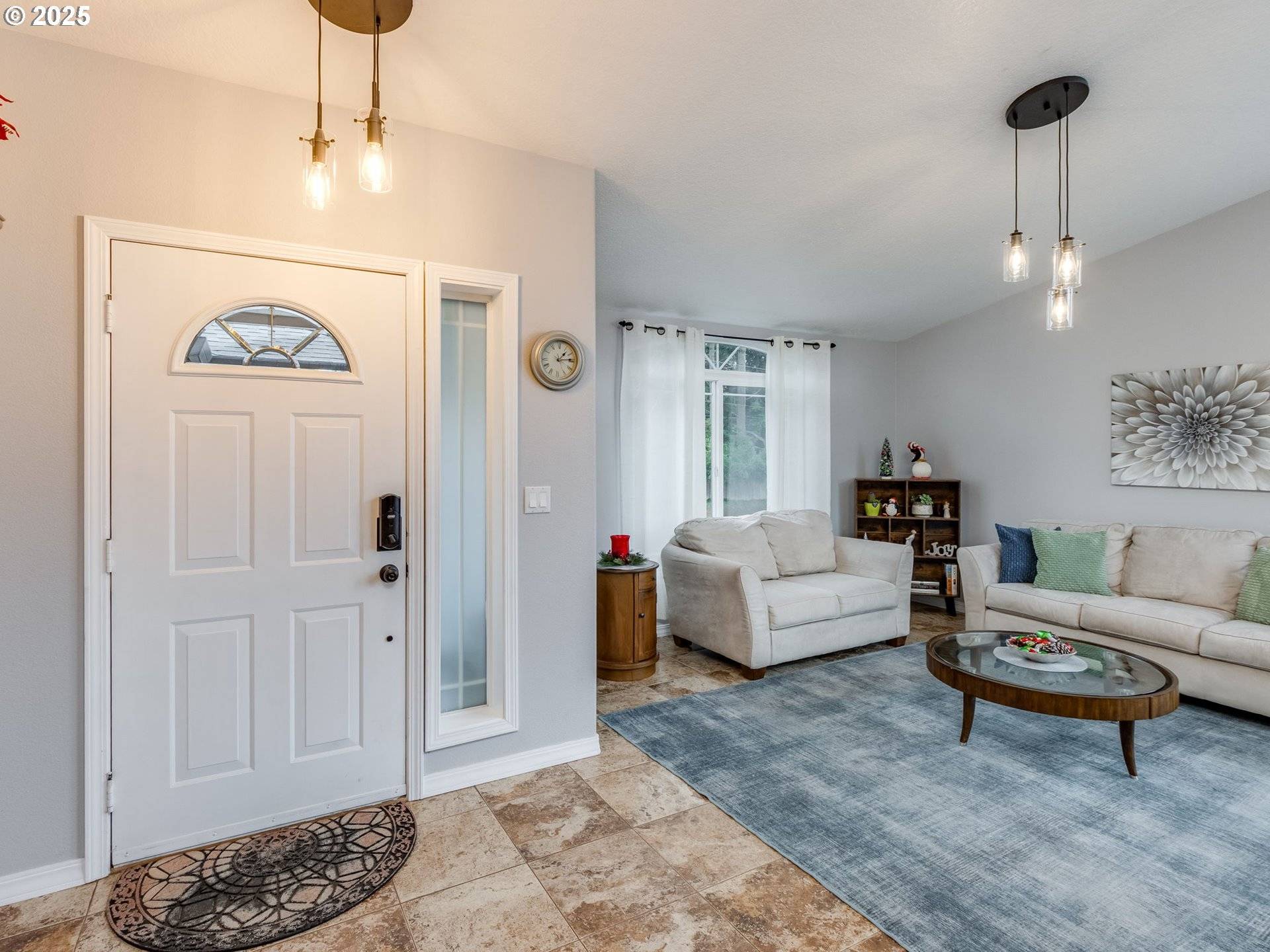 Oregon City, OR 97045,19585 GLENVIEW CT