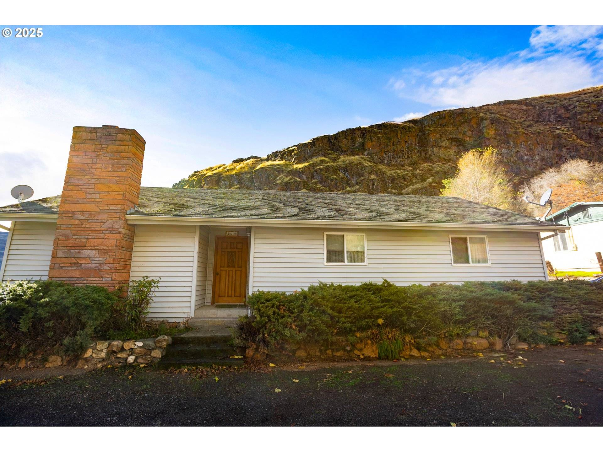 Wishram, WA 98673,315 COFFIELD CANYON RD