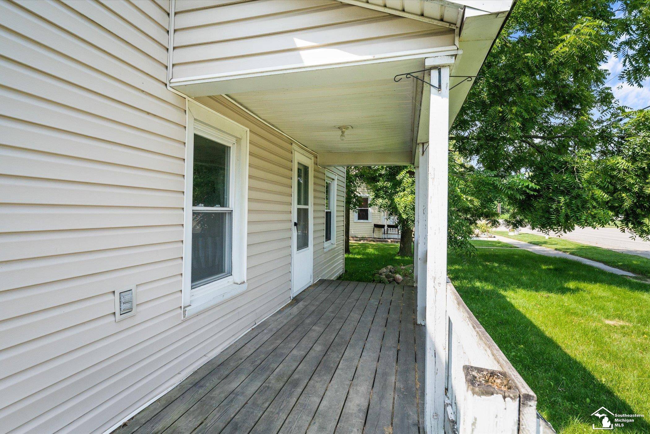 Ida, MI 48140,8309 W Ida West