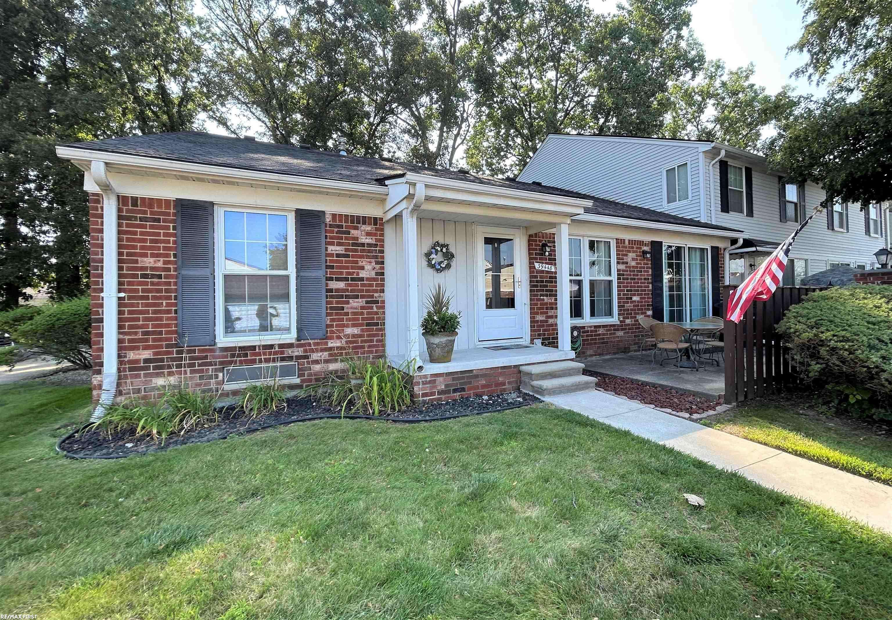 Clinton Township, MI 48038,39448 Old Dominion