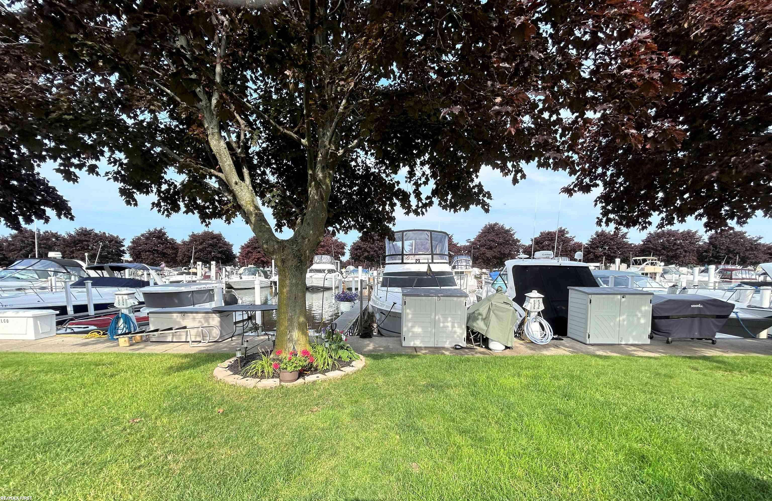 Harrison Twp, MI 48045,41700 Conger Bay