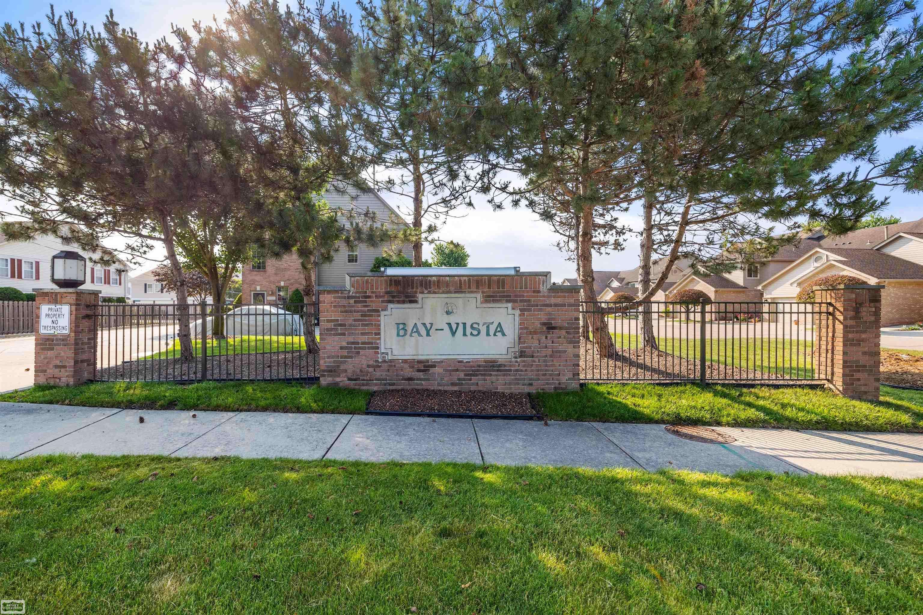 Harrison Twp, MI 48045,34682 Bay Vista