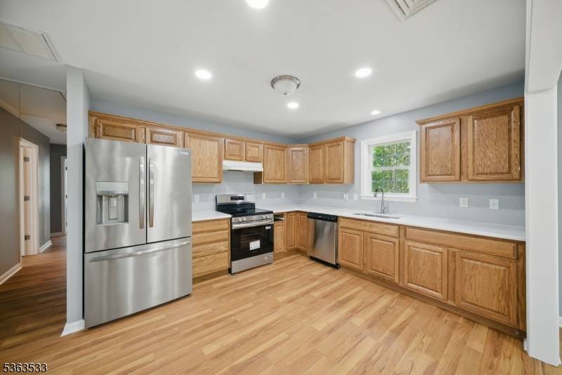 West Milford Twp., NJ 07421,40 Upper Greenwood Rd