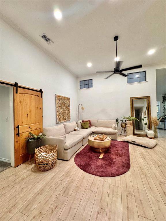 Dallas, TX 75228,9112 Shiloh Road