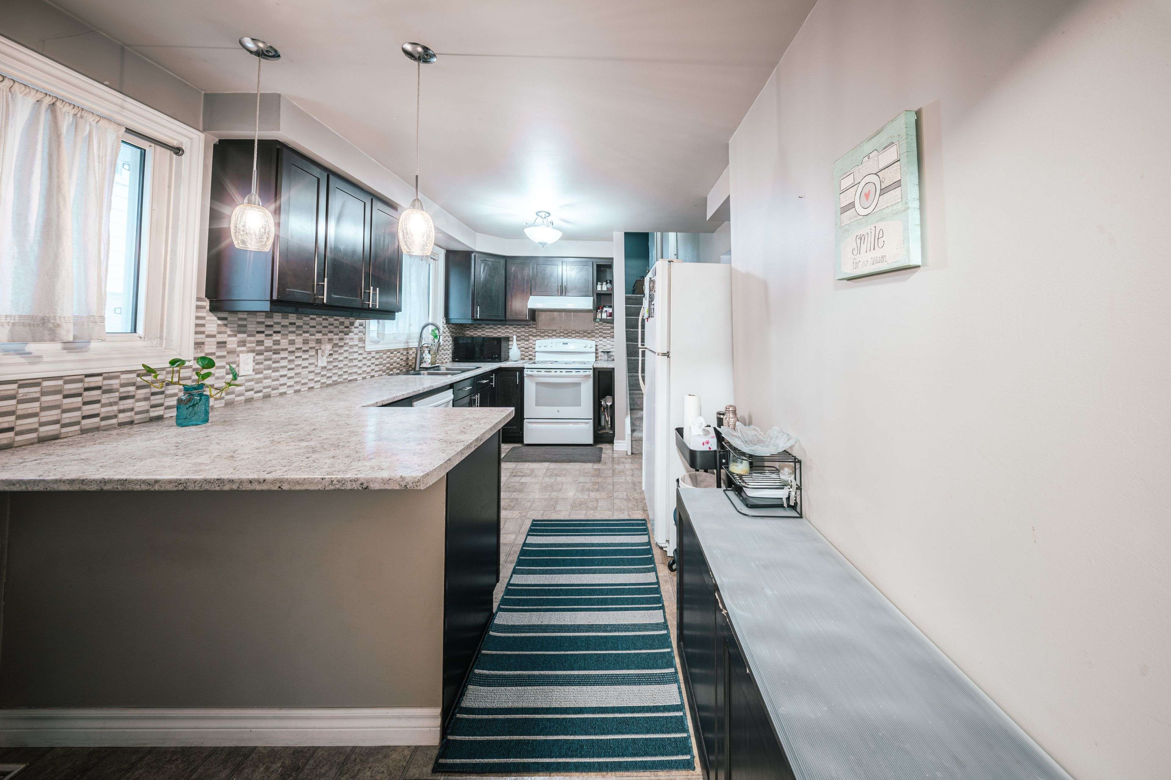 Oshawa, ON L1K 1G8,1187 Skylark AVE