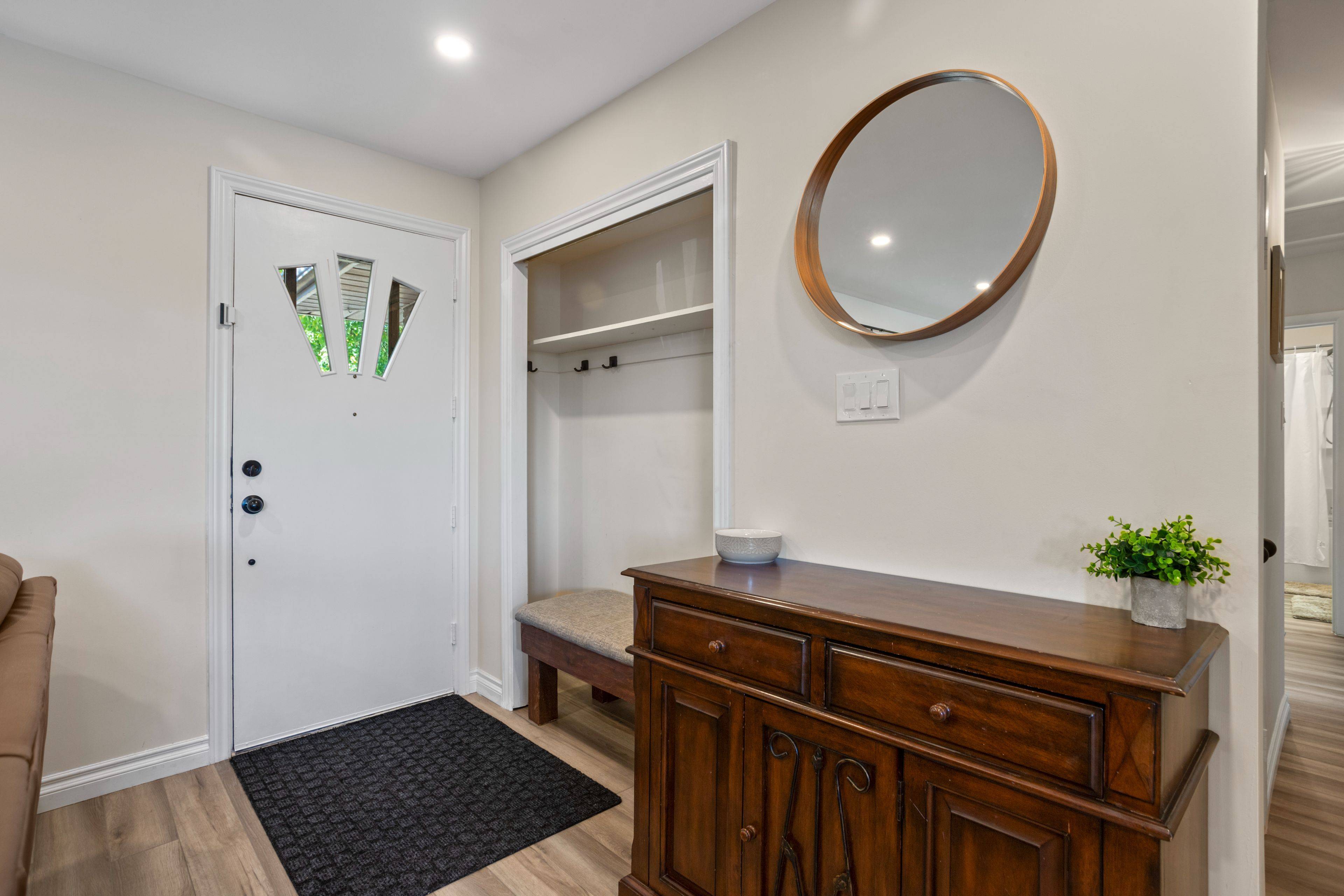 London South, ON N5Z 4G2,2 The Birches PL