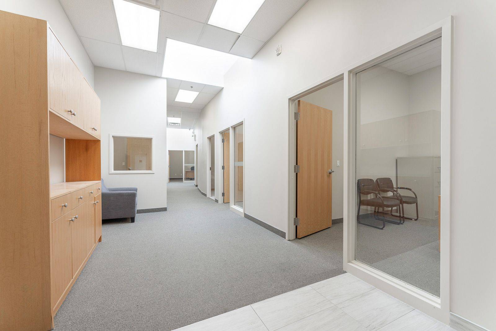 Guelph, ON N1H 7T8,55 WYNDHAM ST N N/A #214C