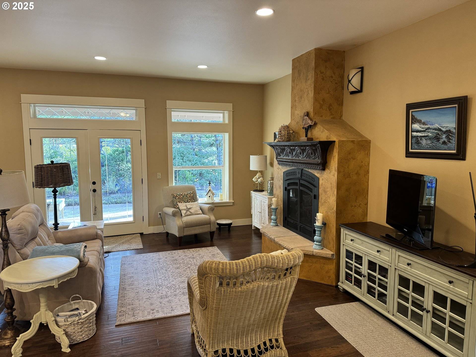 Florence, OR 97439,5233 DUNEWOOD DR