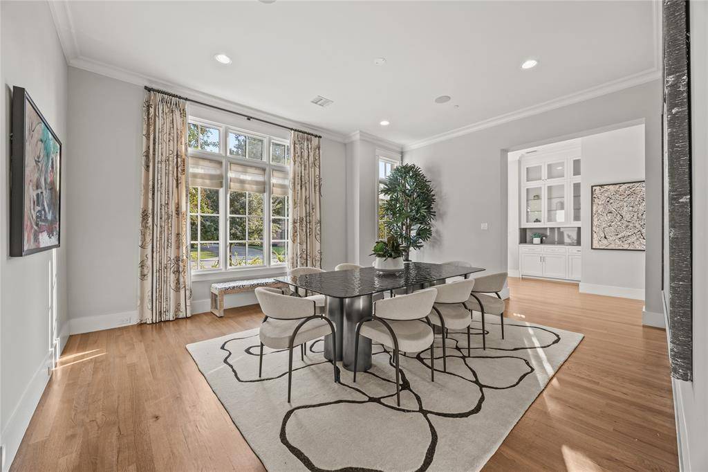 6807 Joyce Way, Dallas, TX 75225