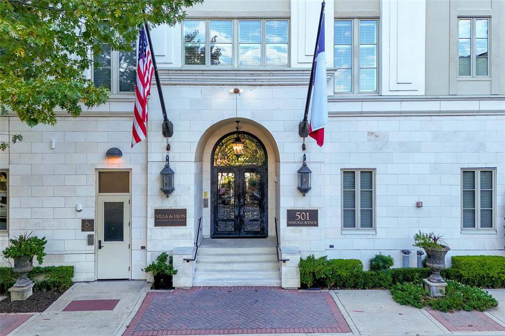 Fort Worth, TX 76102,501 Samuels Avenue #320