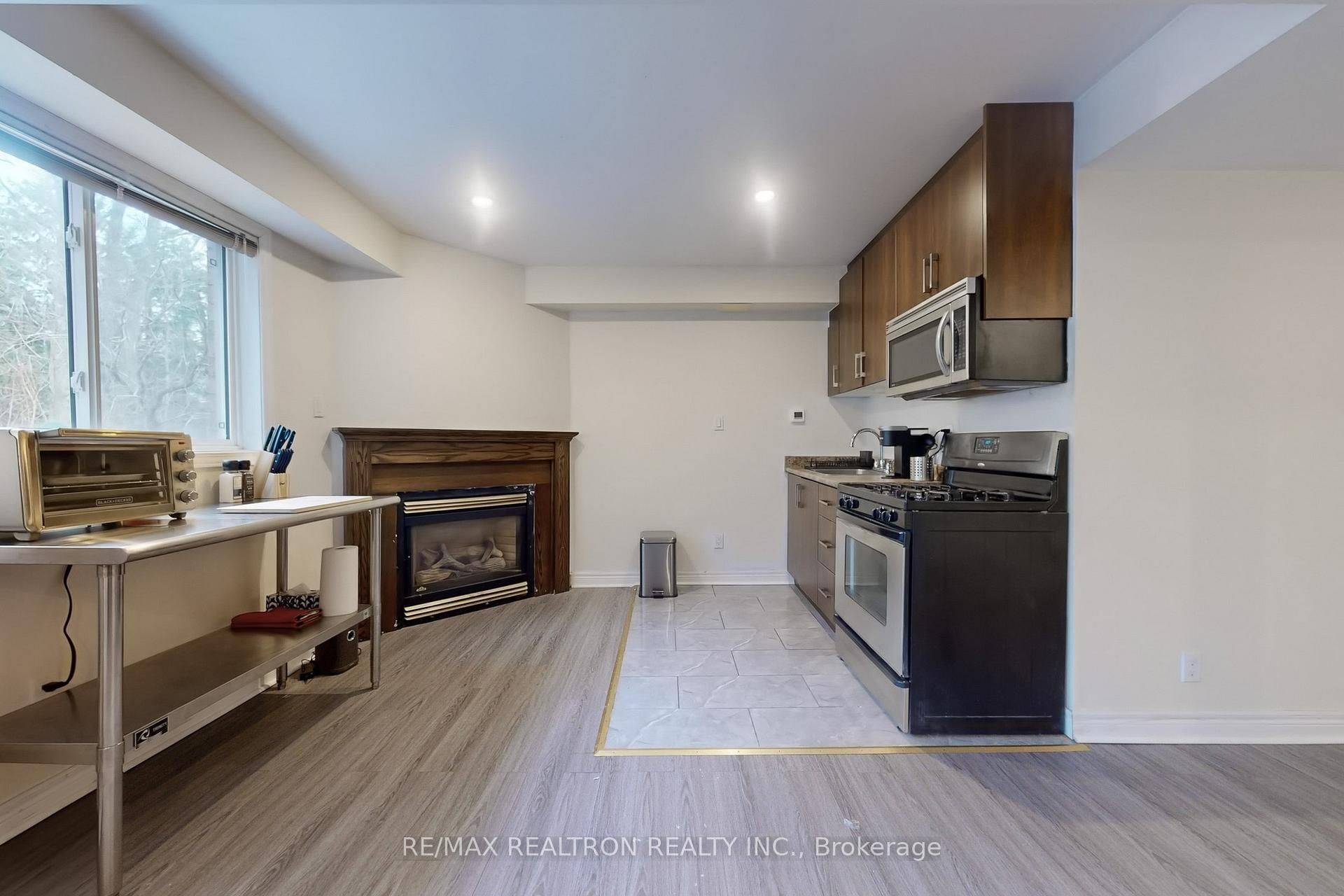 Pickering, ON L1X 2T8,1143 Gossamer DR #Bsmnt