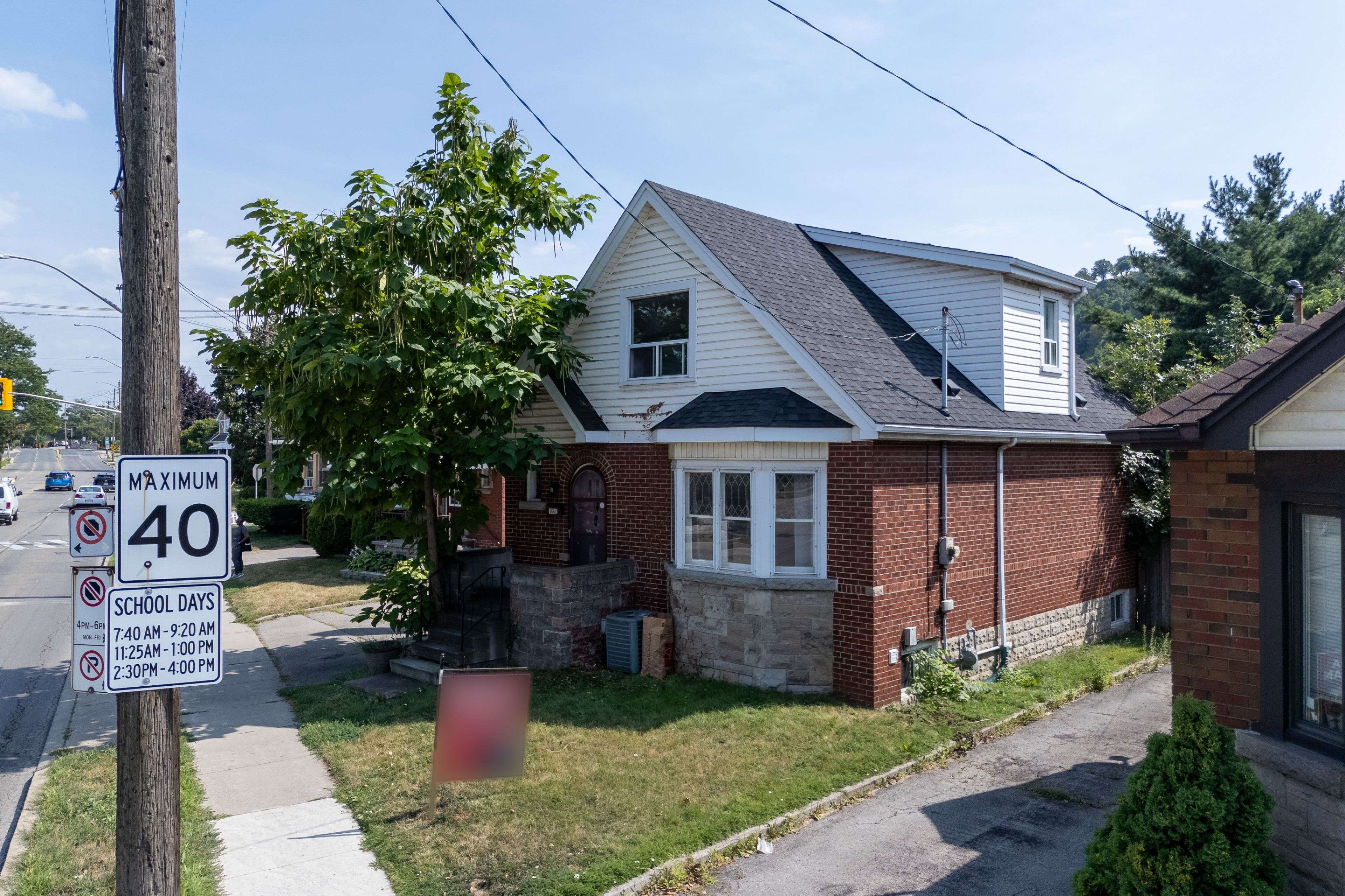 Hamilton, ON L8K 1T9,1650 King ST E