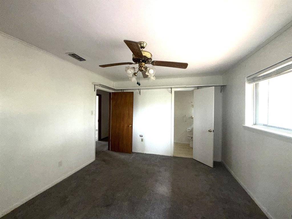 Fairfield, TX 75840,150 Lazy Way