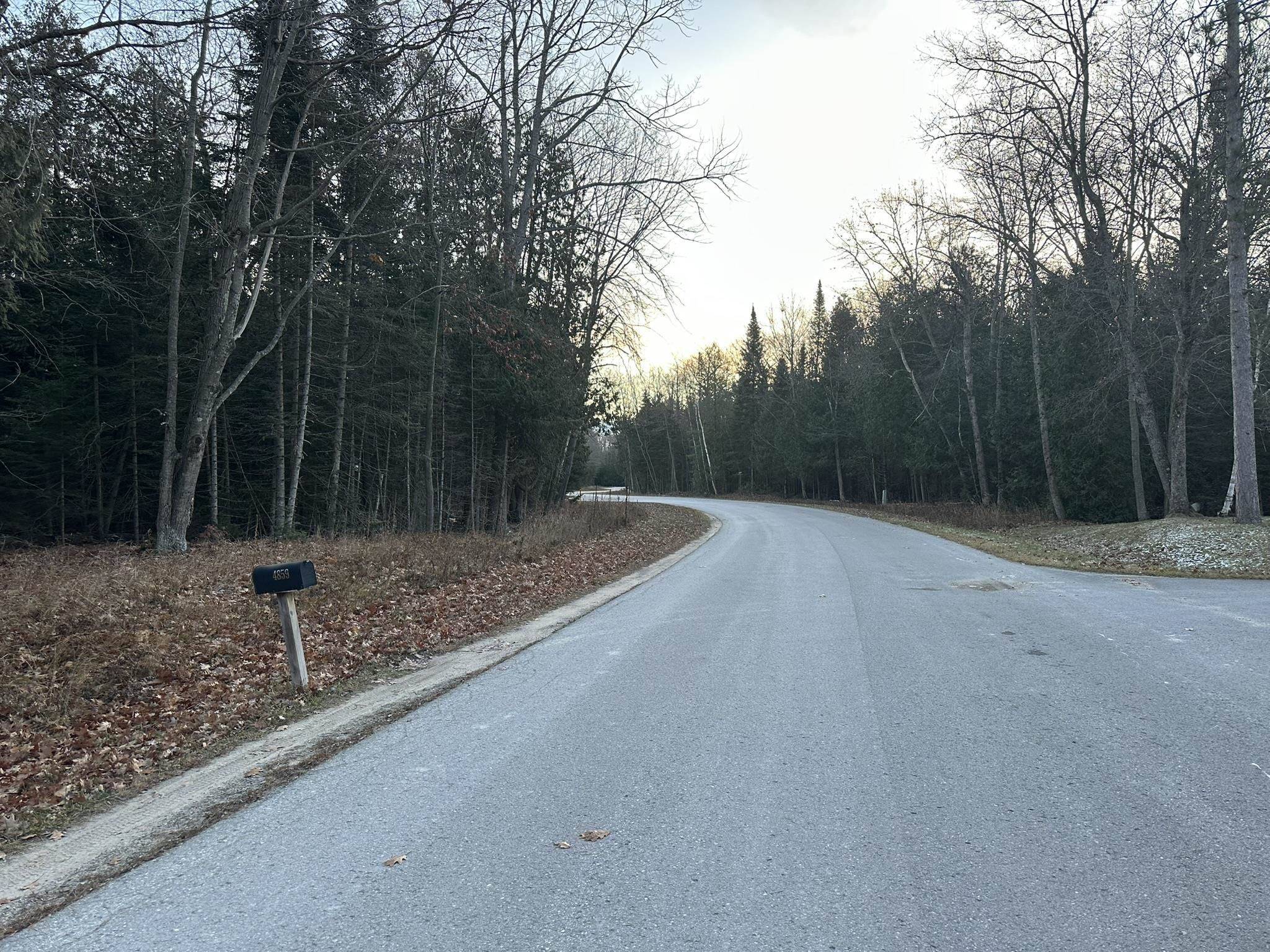 Oscoda, MI 48750,V/L Kingswood LN