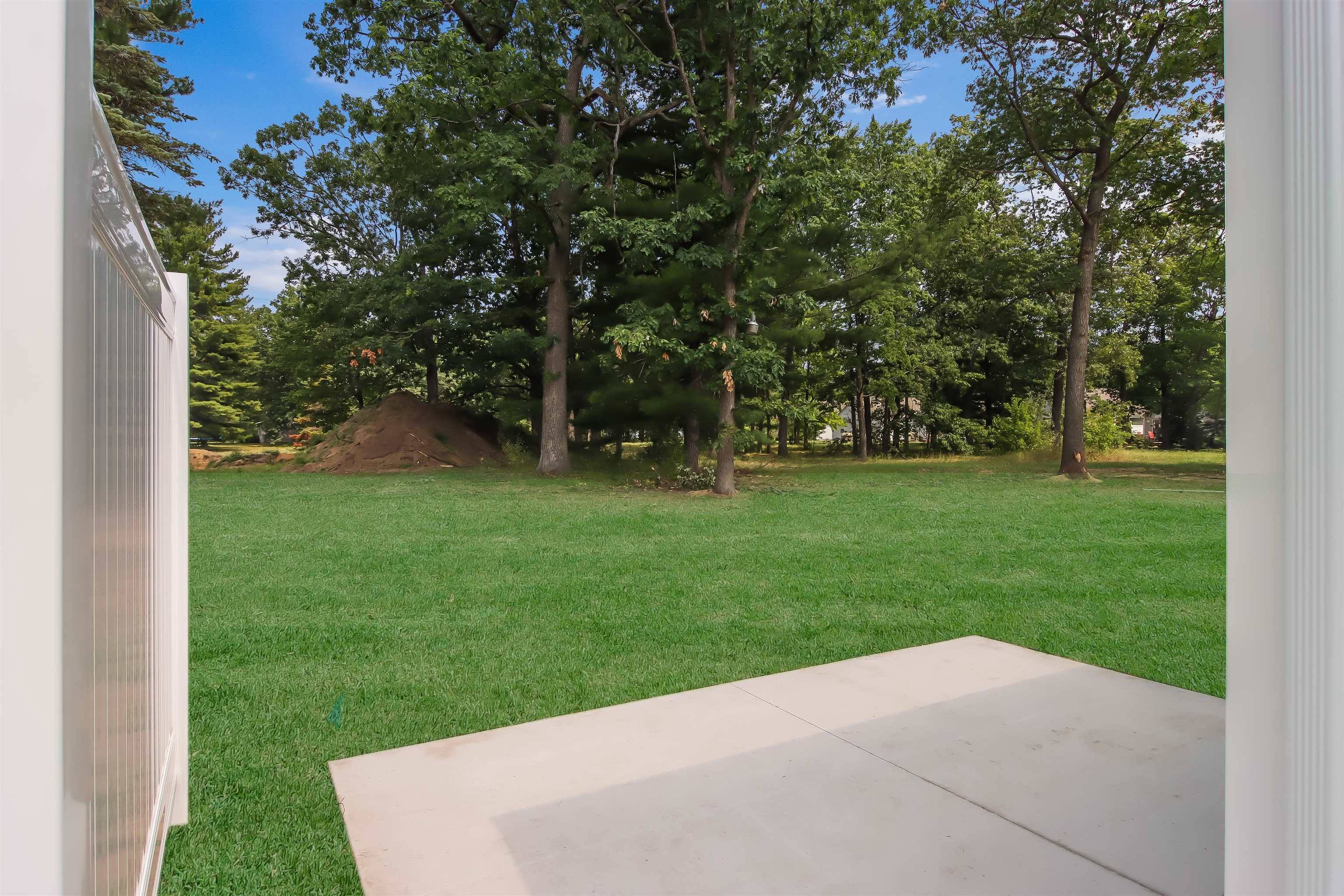 Traverse City, MI 49686,1733 Linden AVE