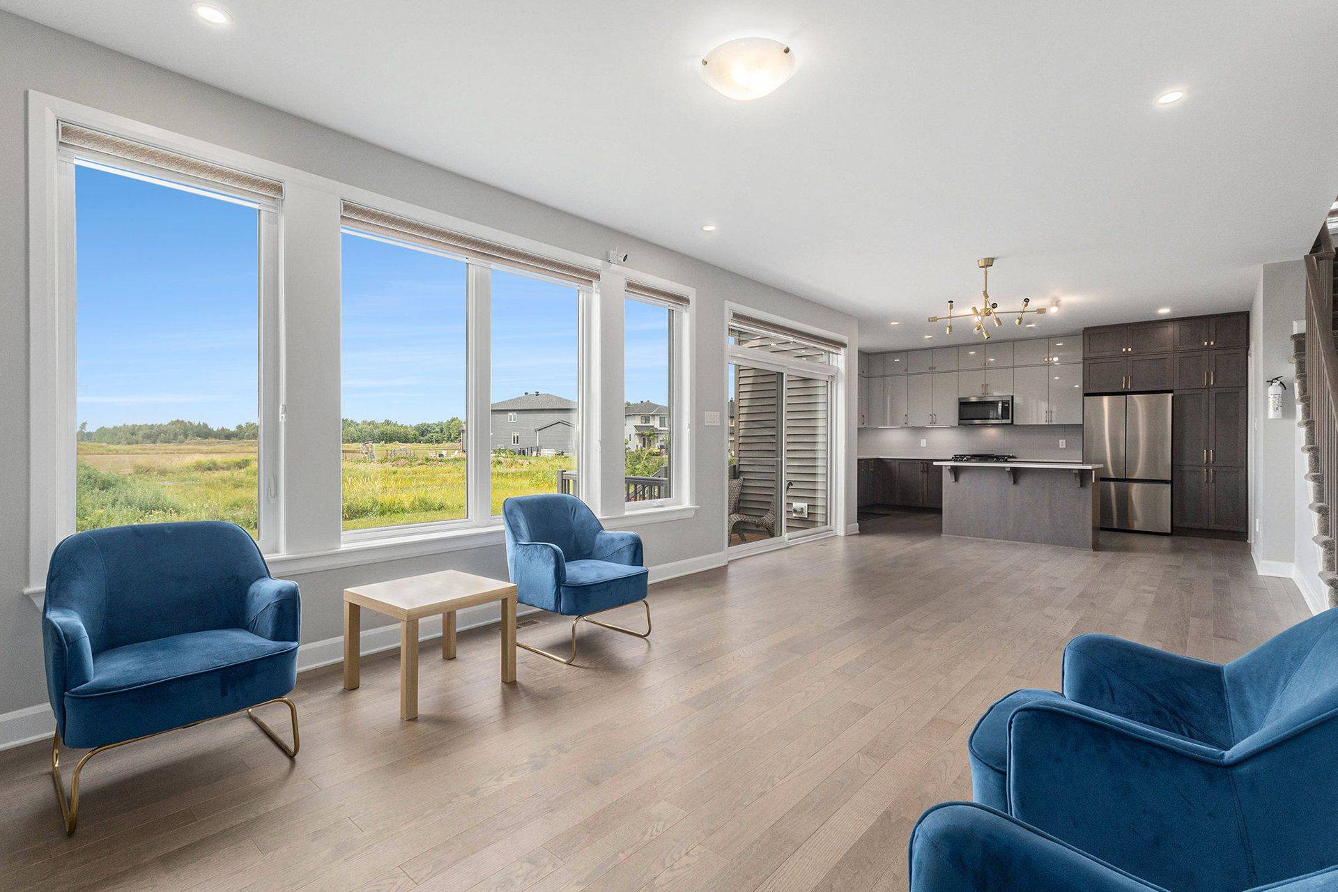 Russell, ON K4R 0C7,659 Parkview TER