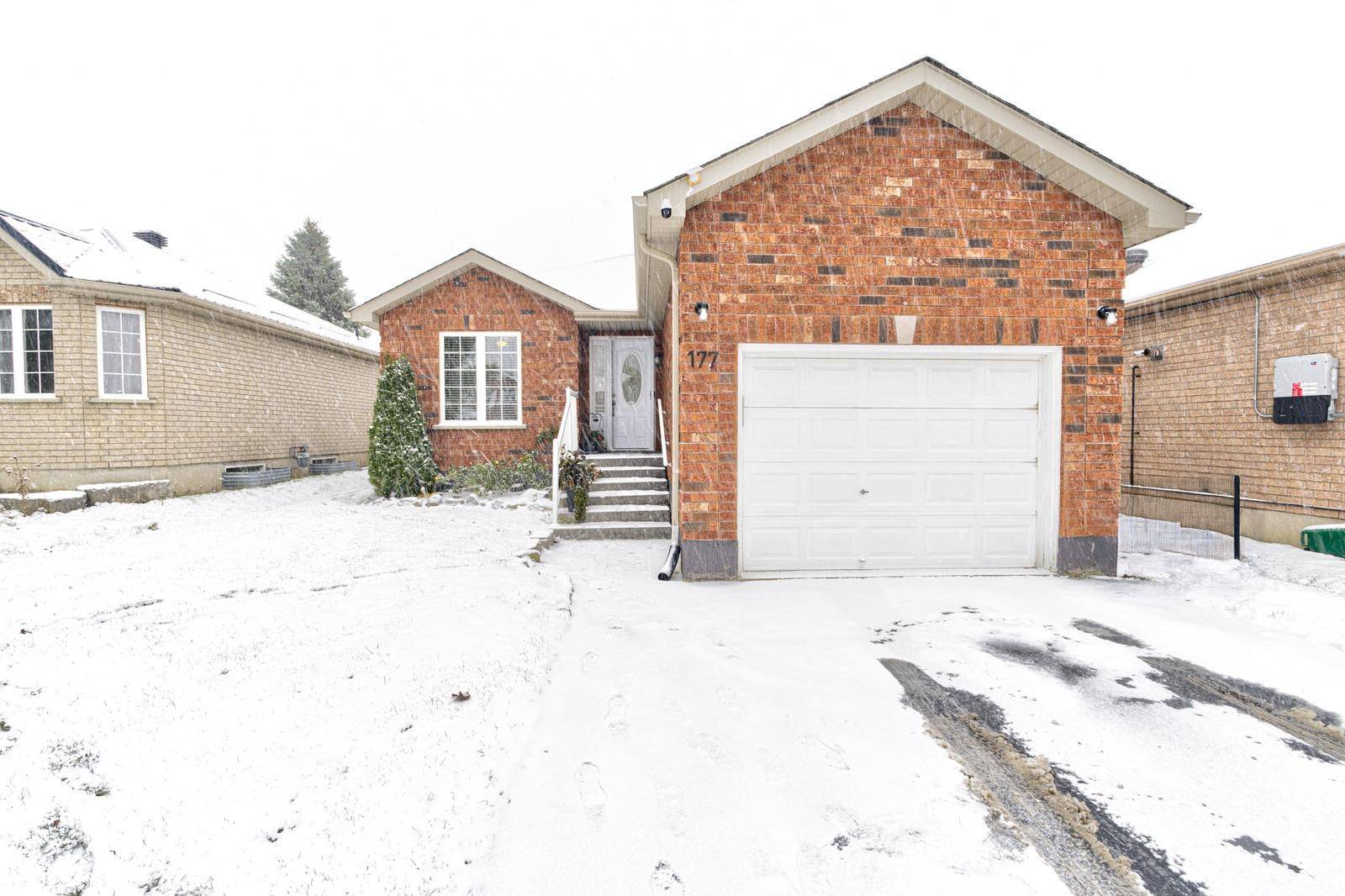 Barrie, ON L4M 6W6,177 Hanmer ST