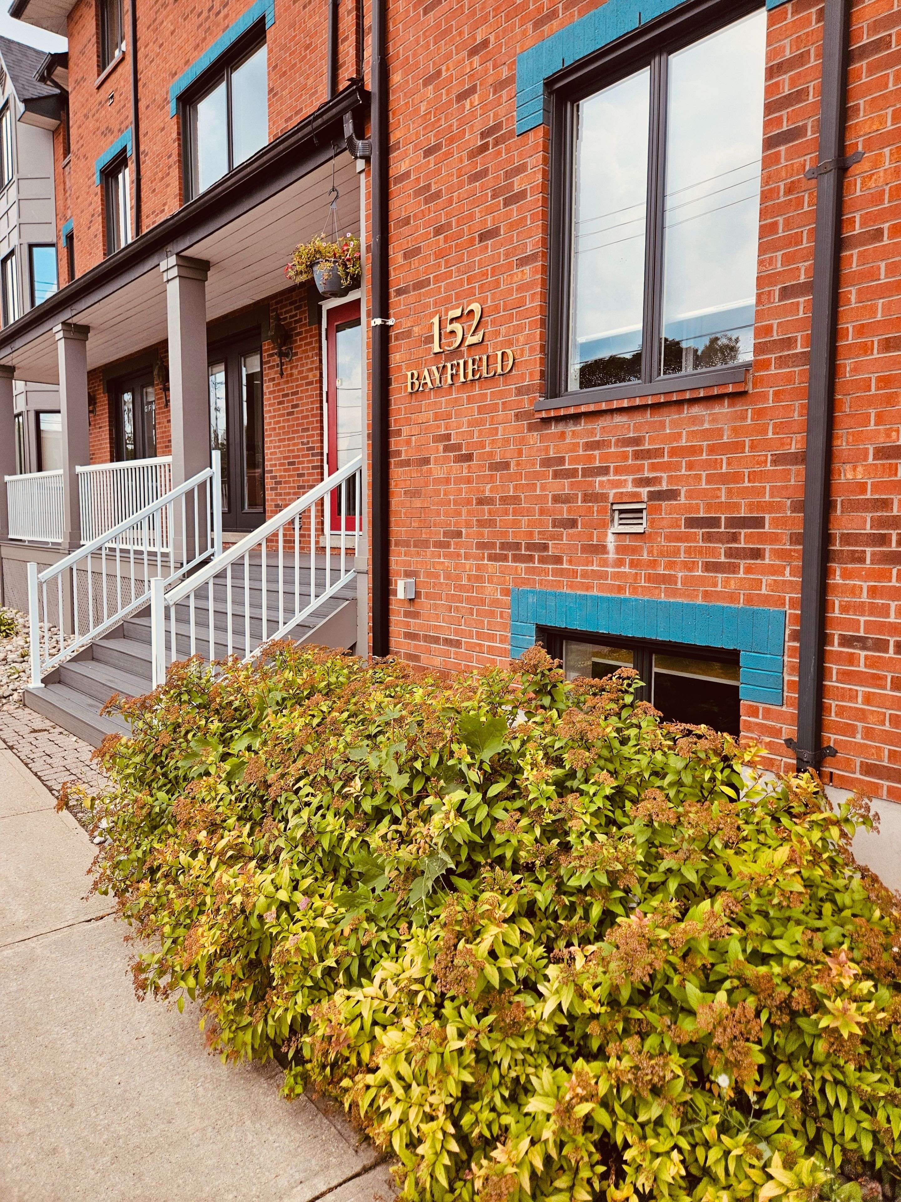 Barrie, ON L4M 3B5,152 Bayfield ST #300