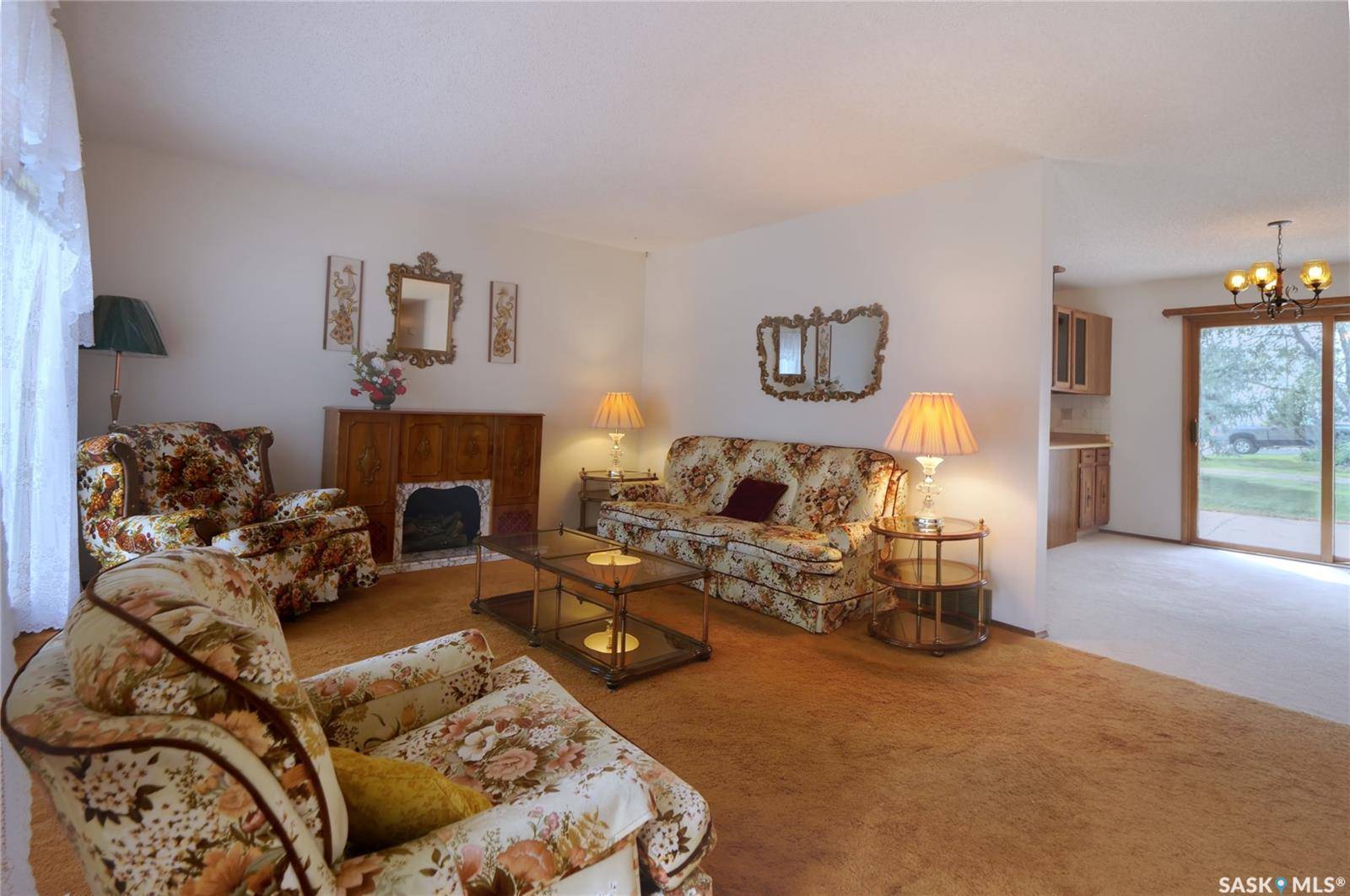 Assiniboia, SK S0H 0B0,1008 Parklane DRIVE