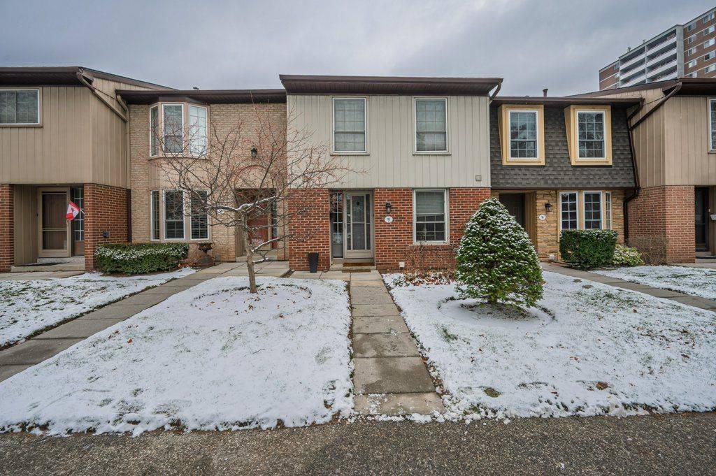 Burlington, ON L7R 3M5,565 Guelph Line #15