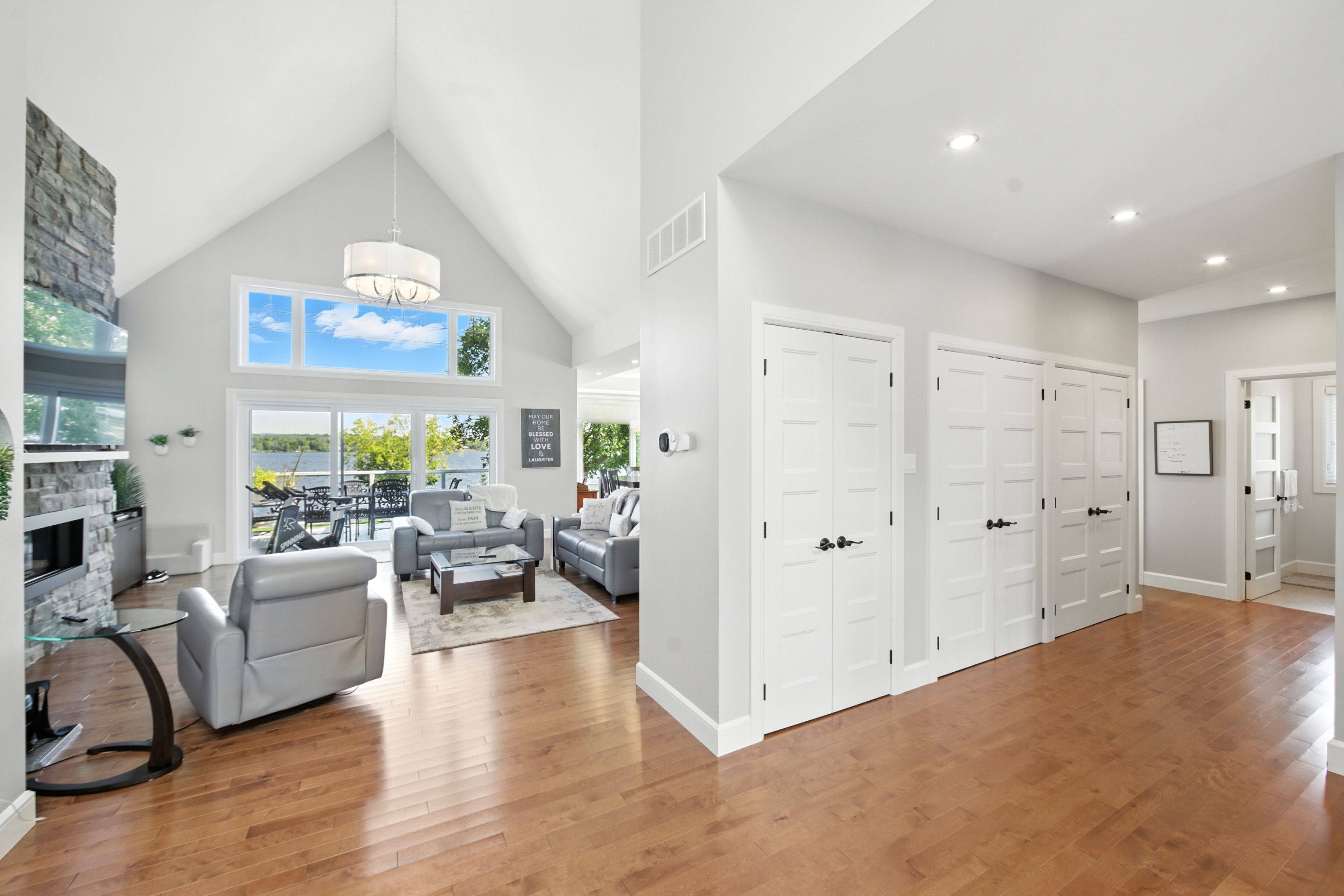 Hawkesbury, ON K6A 2W5,3745 Front RD