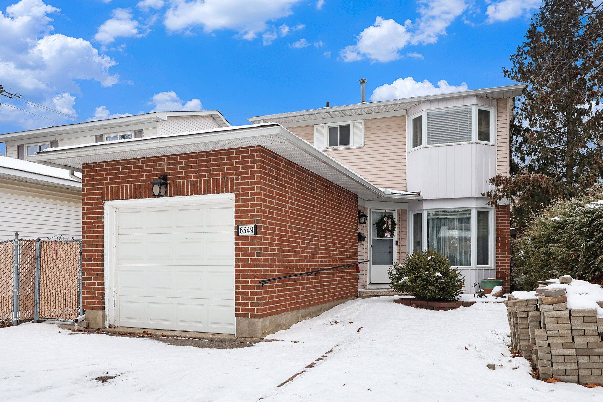 Orleans - Convent Glen And Area, ON K1C 2X9,6349 St Louis DR