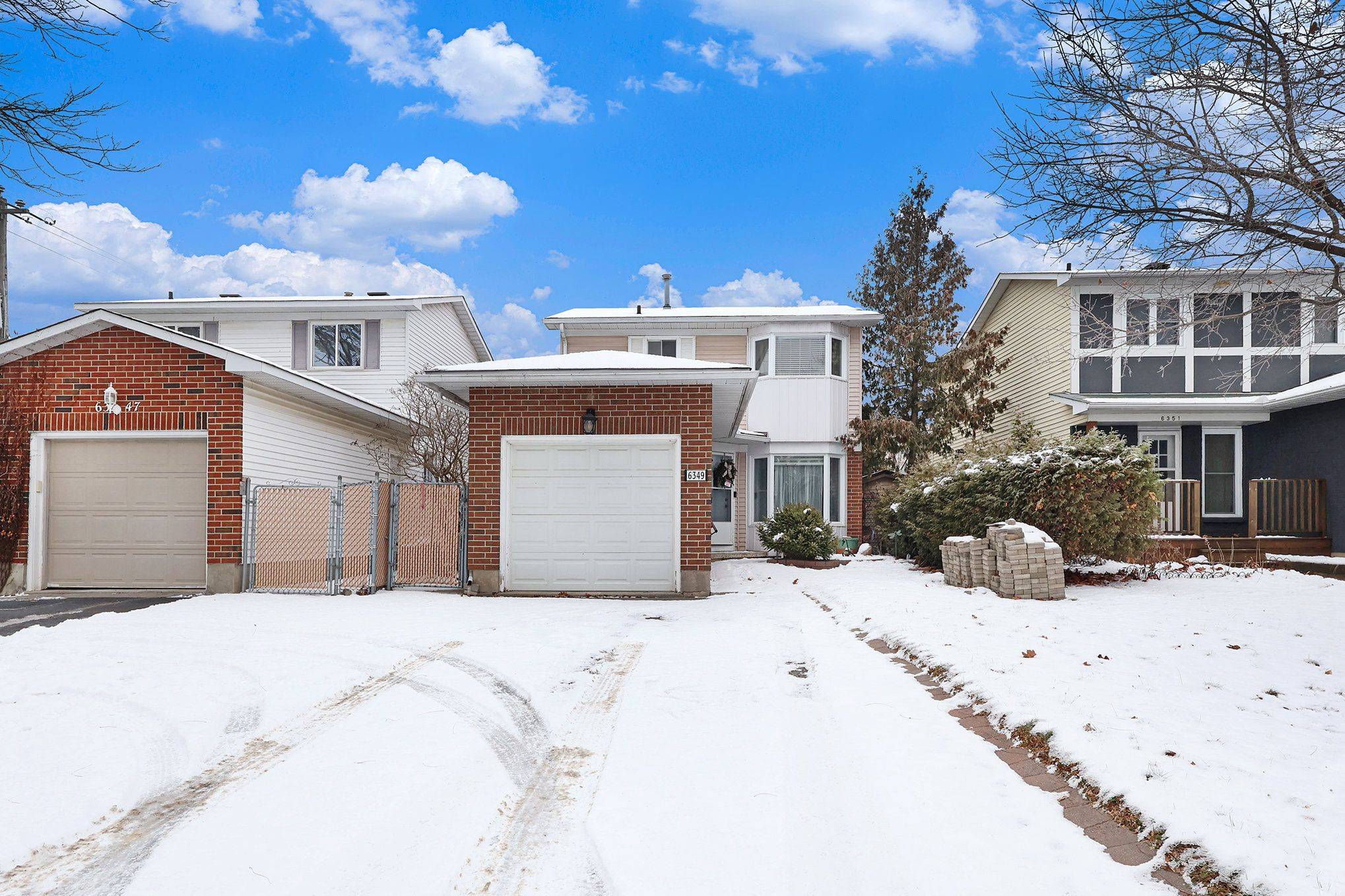 Orleans - Convent Glen And Area, ON K1C 2X9,6349 St Louis DR