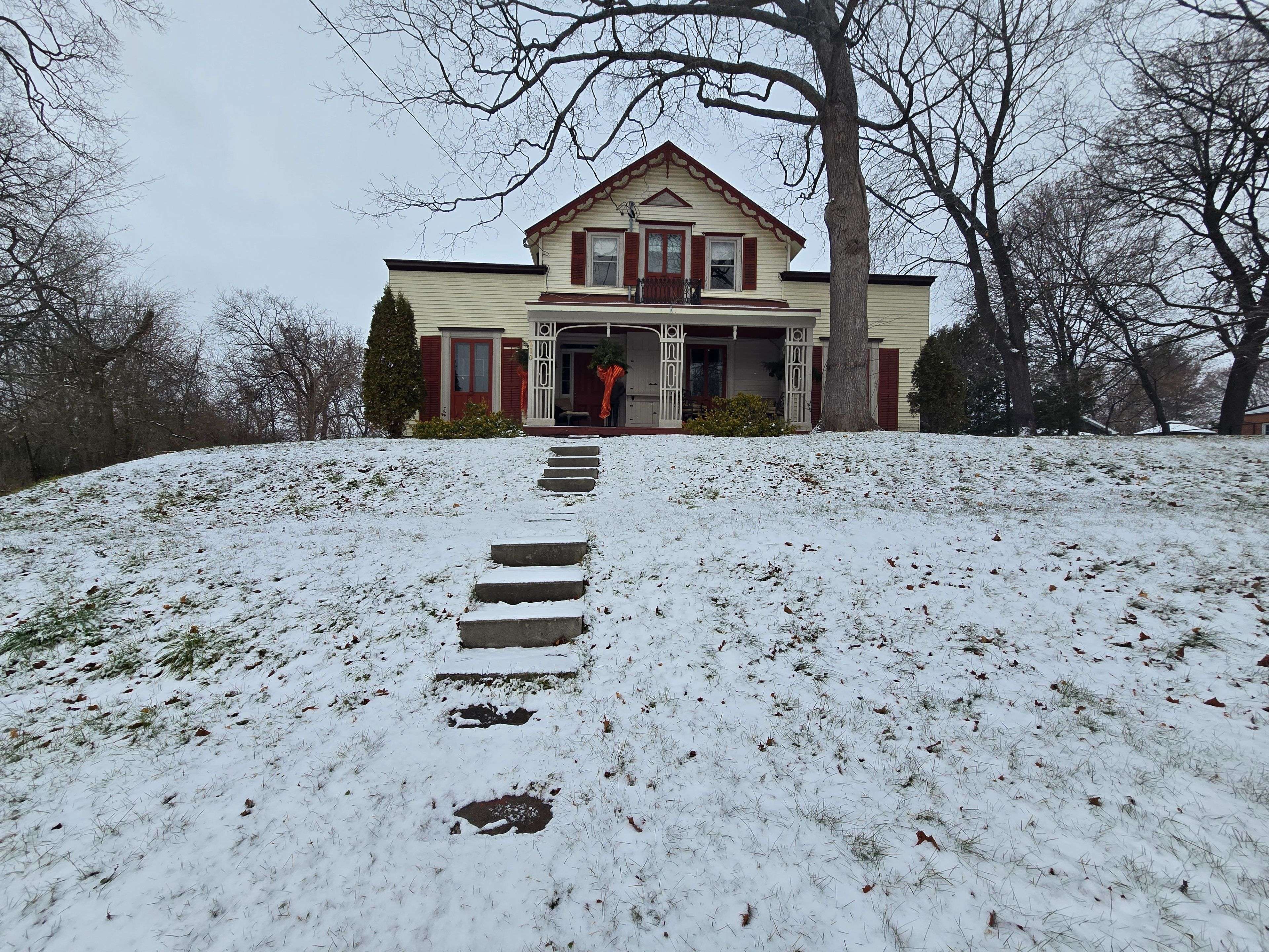 Centre Hastings, ON K0K 2K0,210 St Lawrence ST E