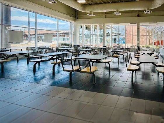 Niagara Falls, ON L2H 1G8,7500 Lundy's LN #B19