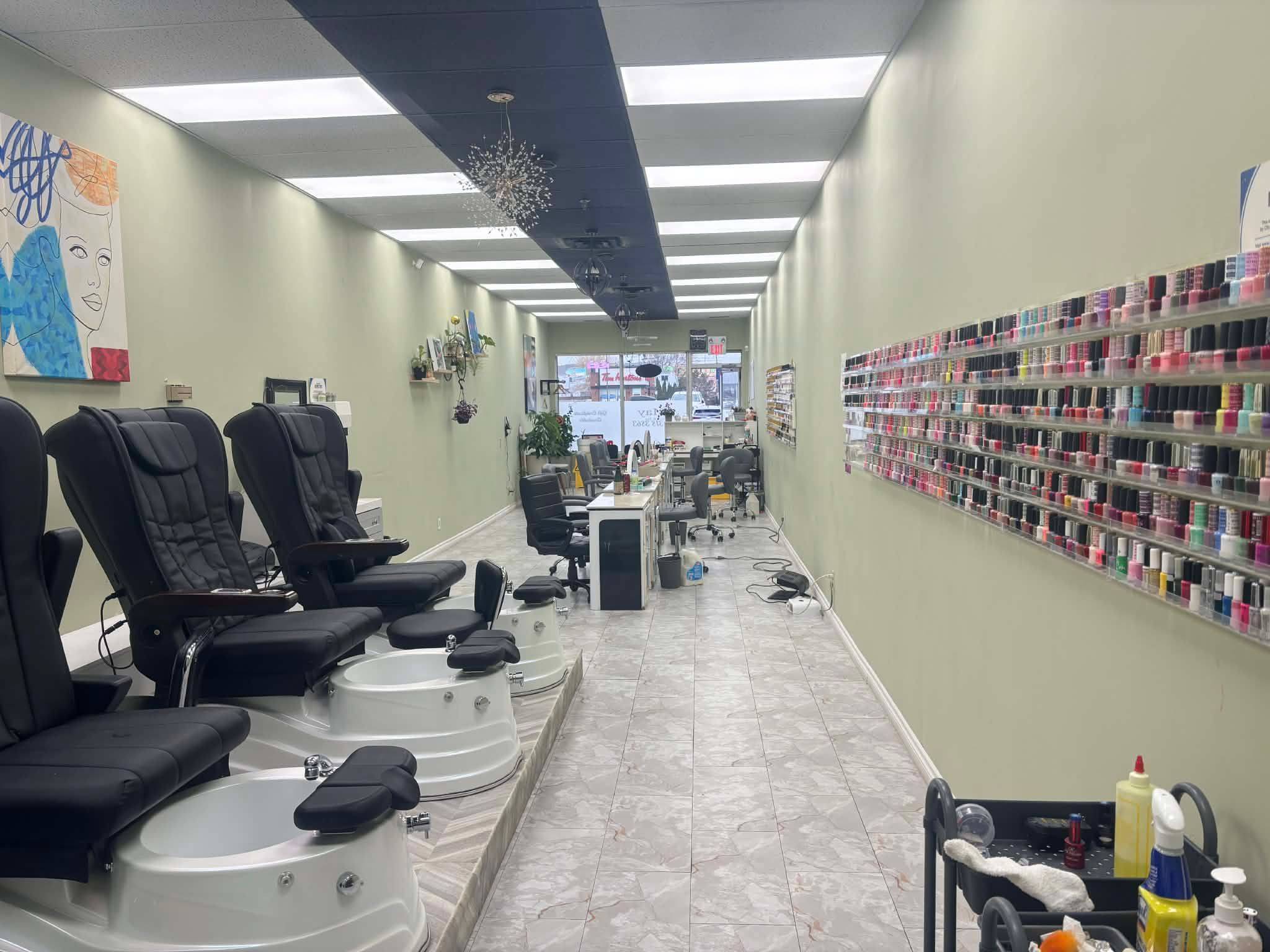 Hamilton, ON L9C 7N1,891 Upper James ST