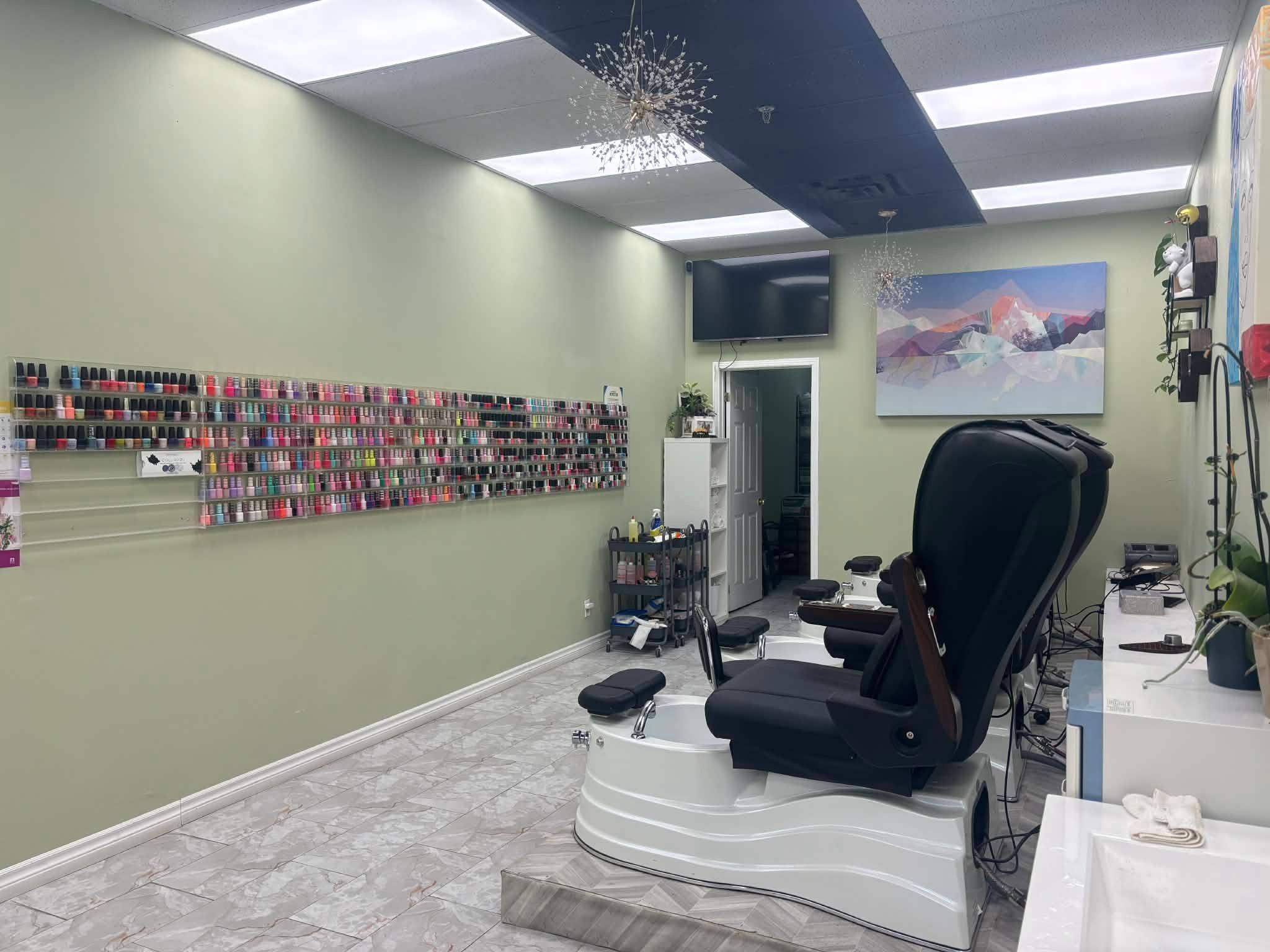 Hamilton, ON L9C 7N1,891 Upper James ST