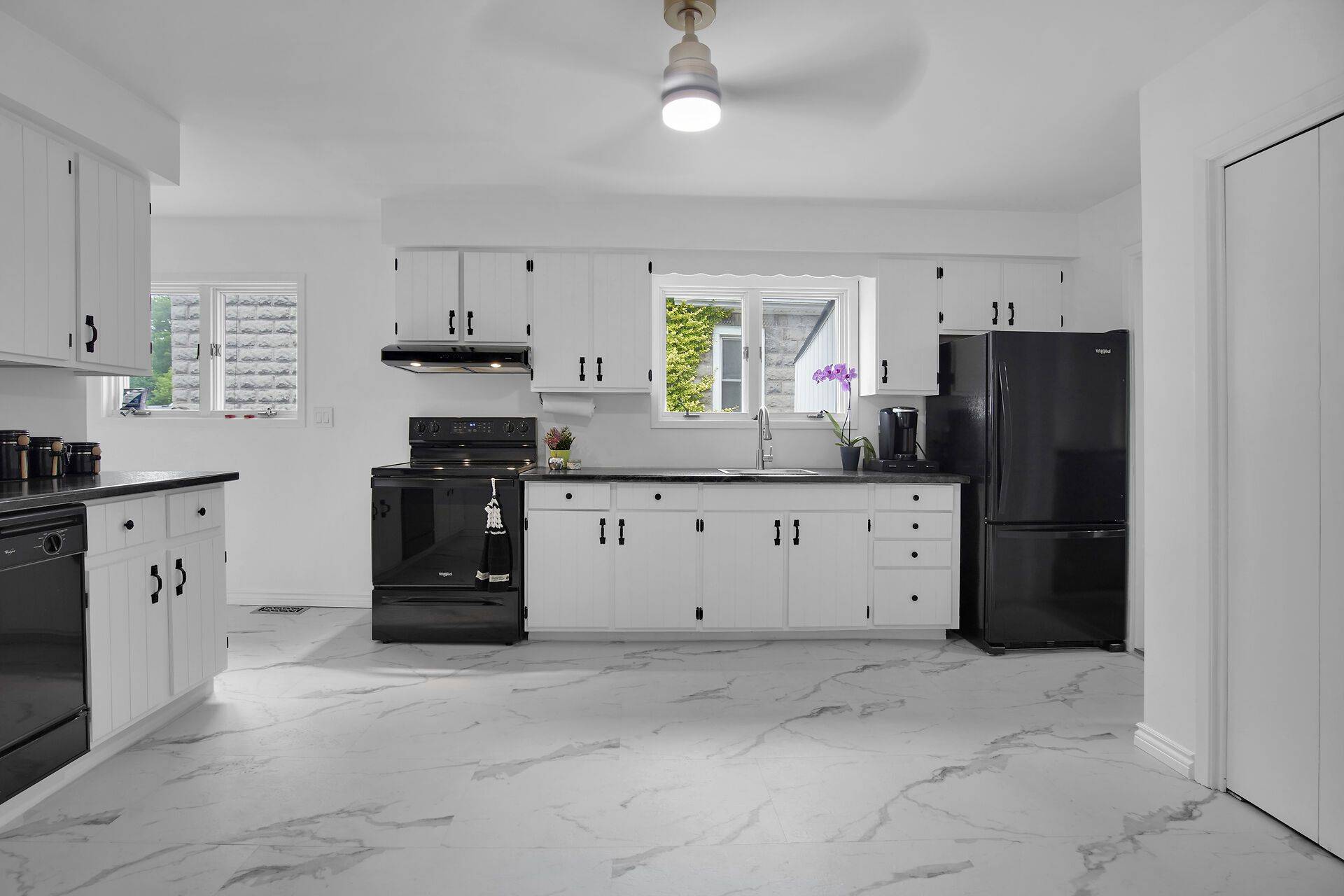 Lucan Biddulph, ON N0M 2J0,209 Water ST