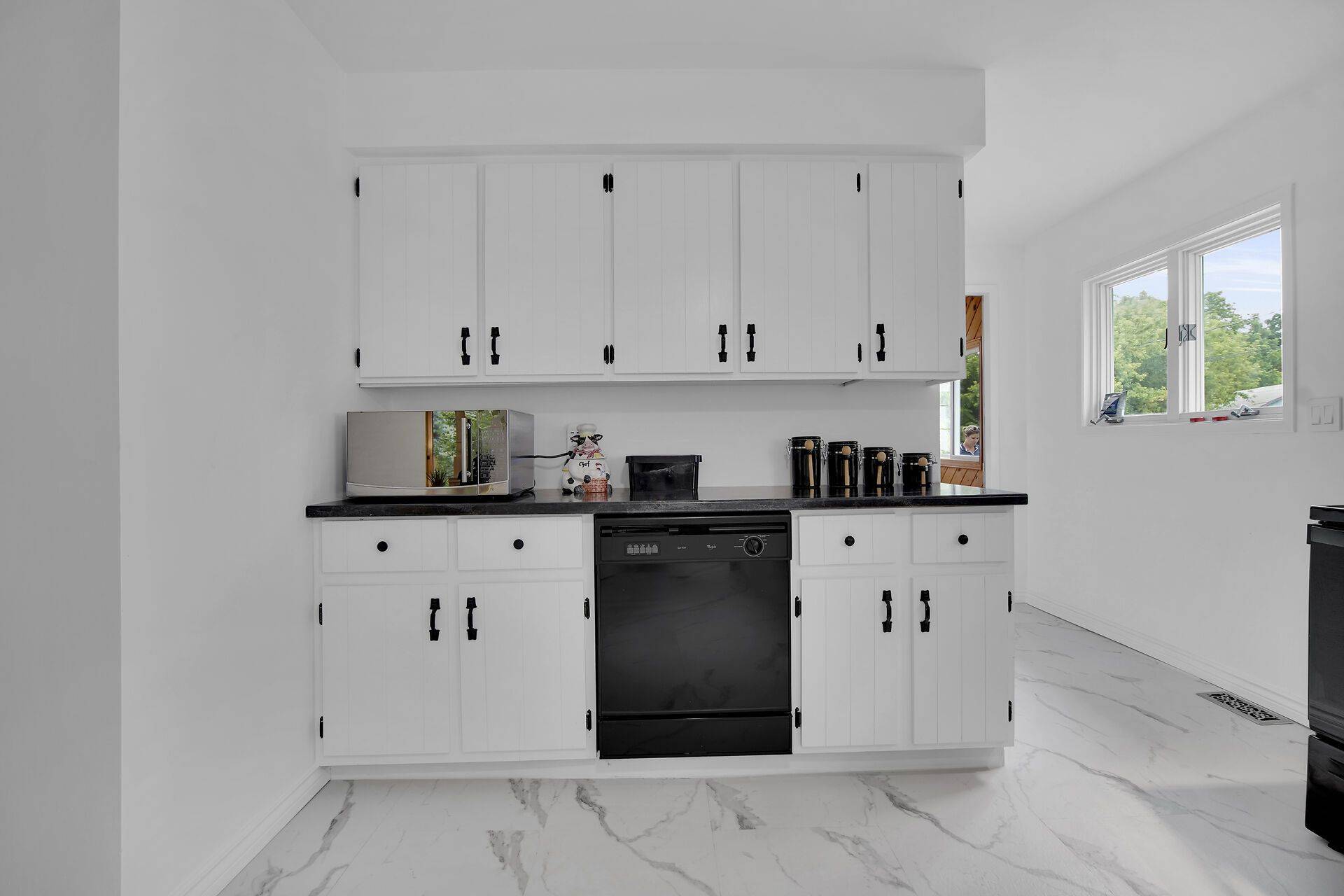 Lucan Biddulph, ON N0M 2J0,209 Water ST