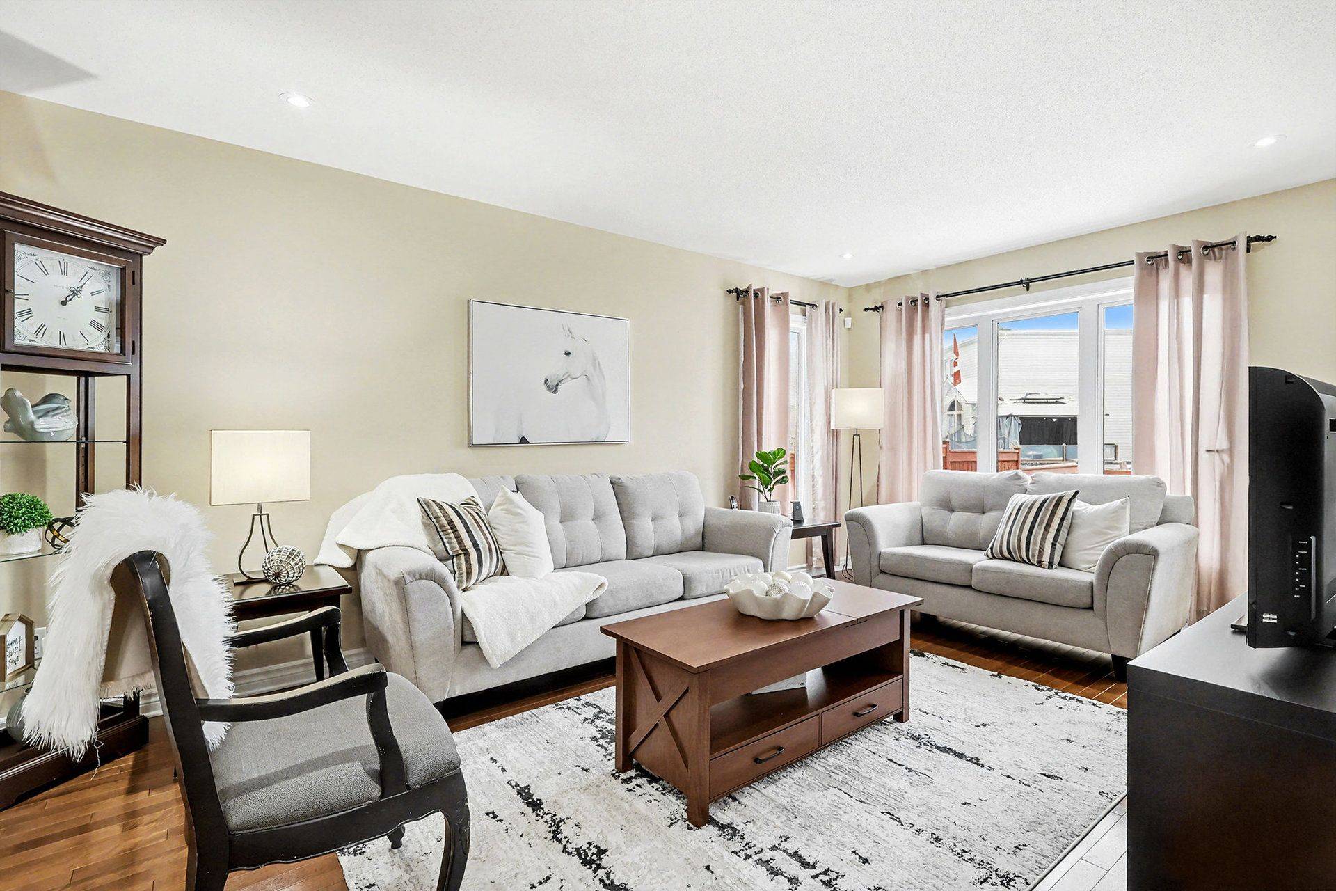 Orleans - Cumberland And Area, ON K4A 0S1,876 Ashenvale WAY