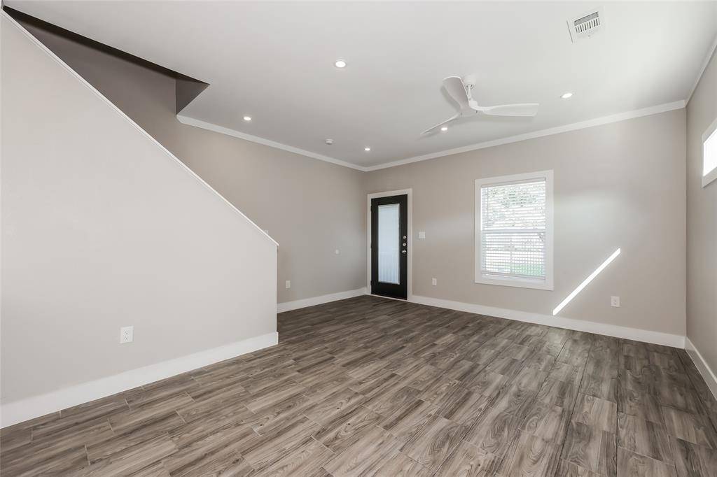 Dallas, TX 75217,1244 Lonsdale Avenue