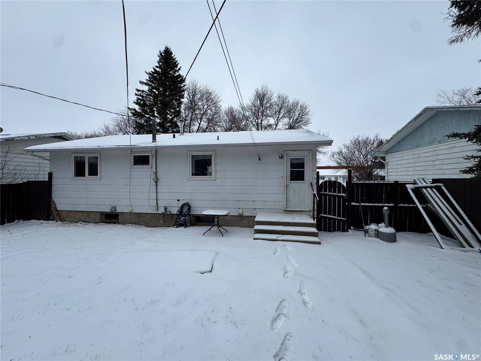 Naicam, SK S0K 2Z0,414 3rd AVENUE N